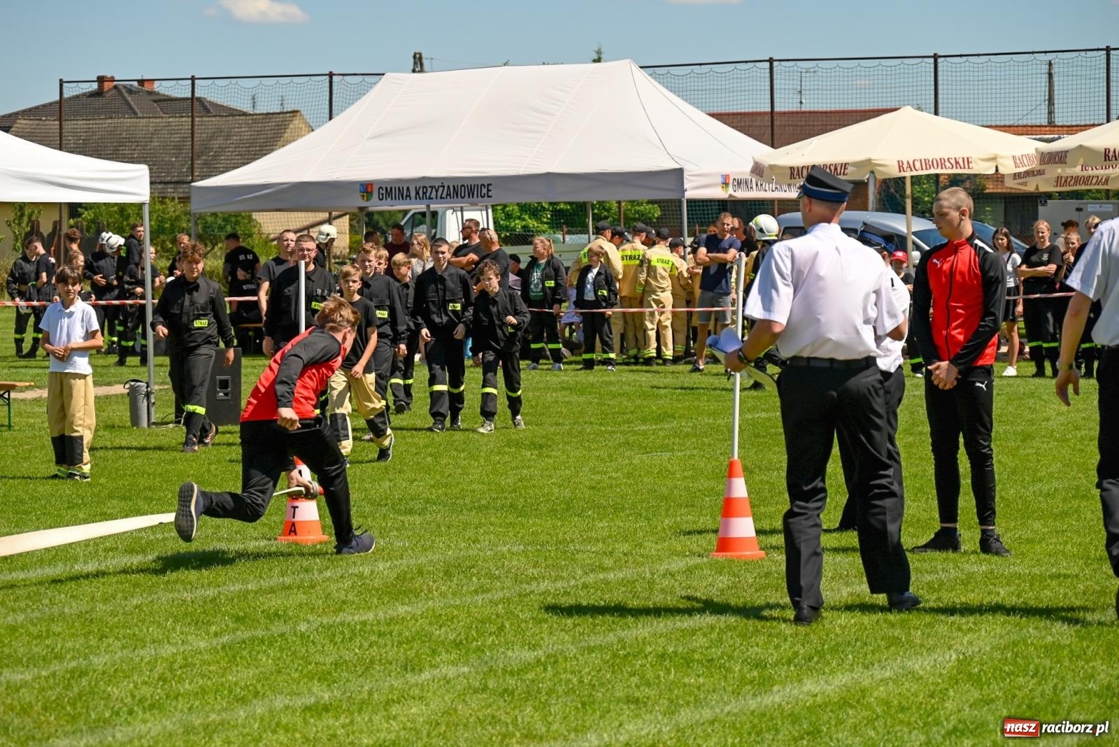Zdjęcie w galerii na portalu naszraciborz.pl: Cała pula dla Roszkowa. Gminne zawody sportowo-pożarnicze w Krzyżanowicach wiadomości z regionu