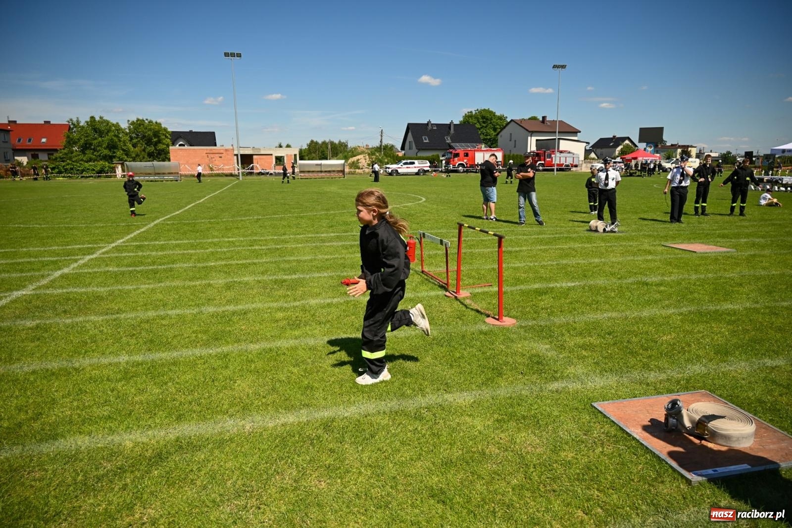Zdjęcie w galerii na portalu naszraciborz.pl: Cała pula dla Roszkowa. Gminne zawody sportowo-pożarnicze w Krzyżanowicach wiadomości z regionu