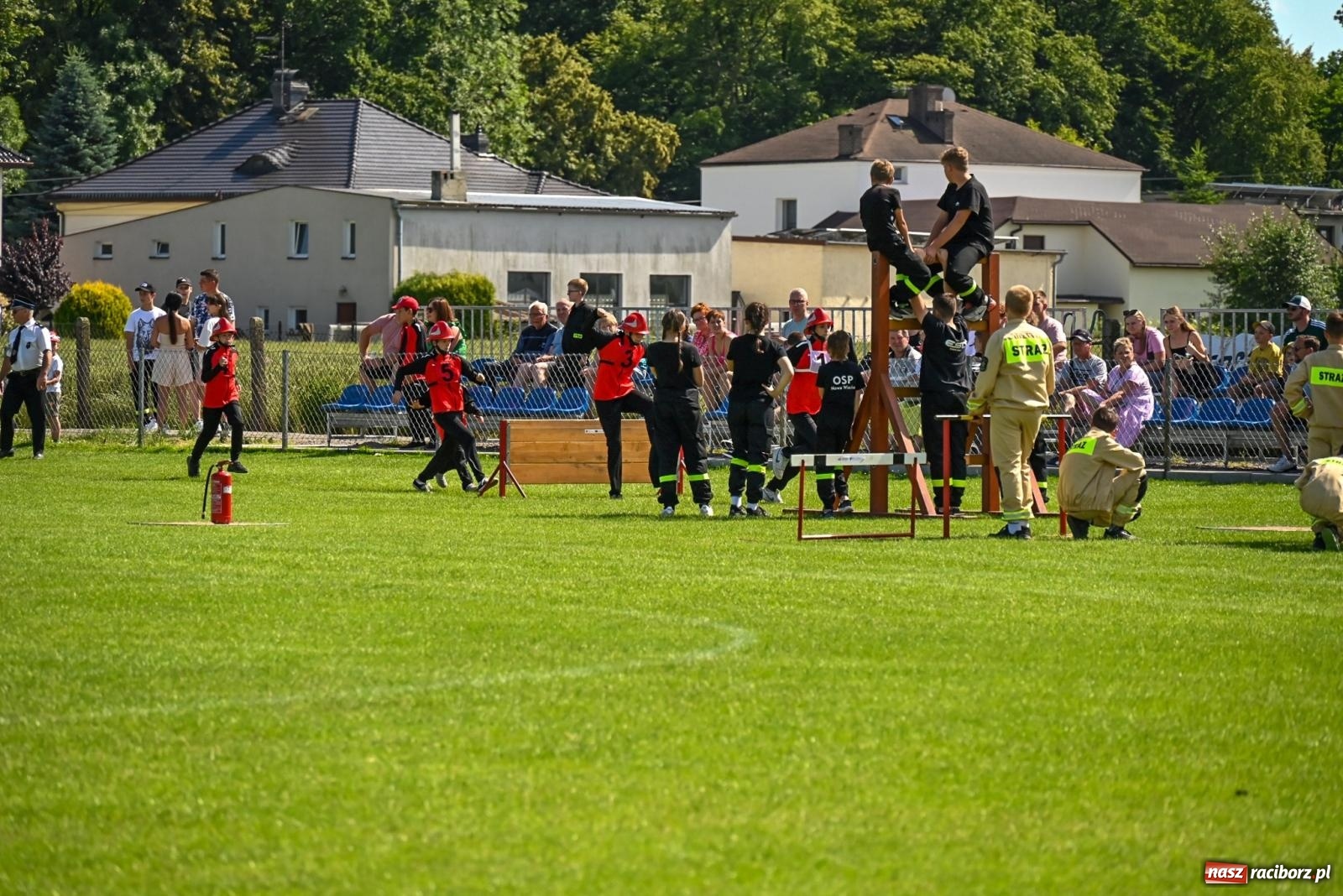 Zdjęcie w galerii na portalu naszraciborz.pl: Cała pula dla Roszkowa. Gminne zawody sportowo-pożarnicze w Krzyżanowicach wiadomości z regionu