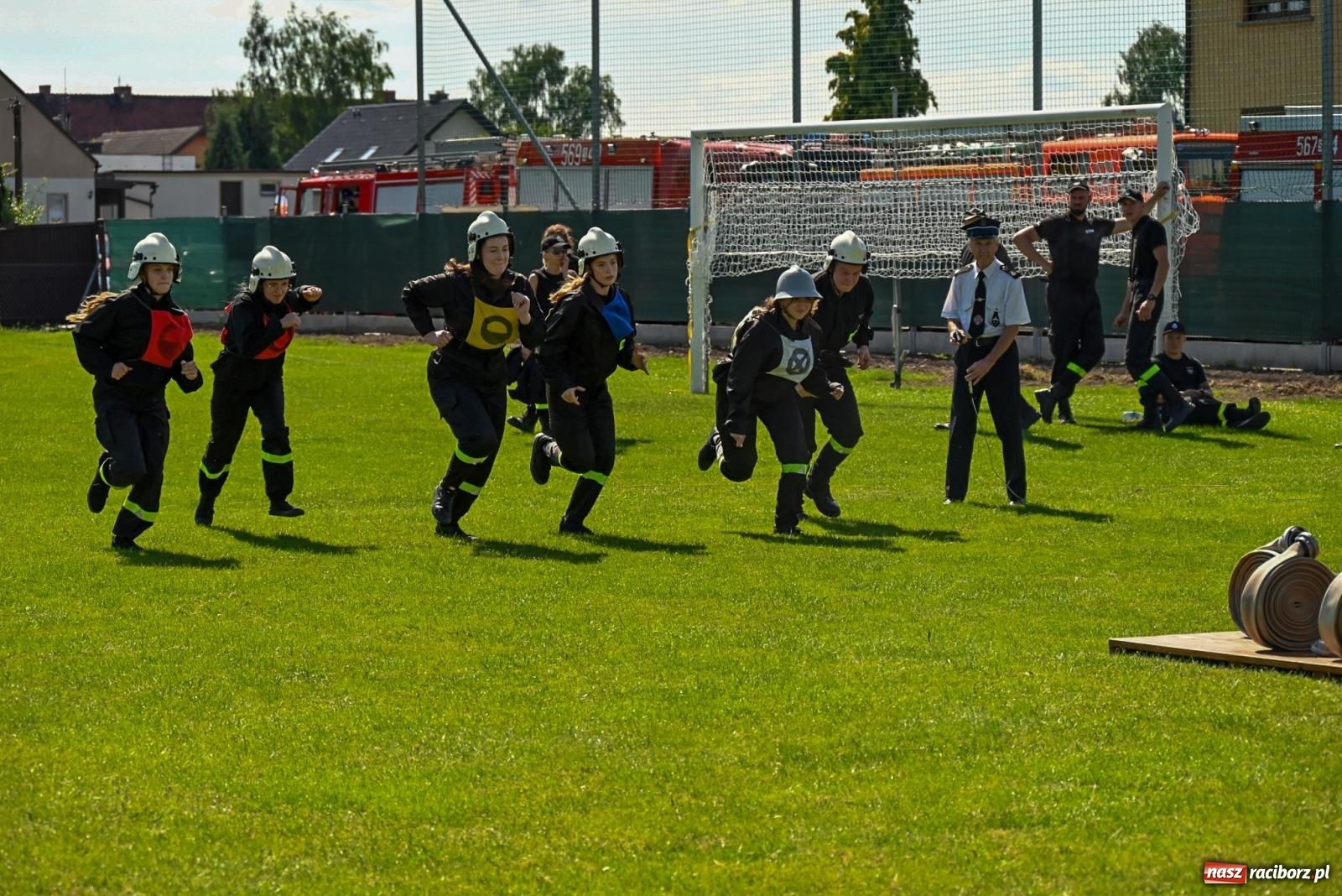 Zdjęcie w galerii na portalu naszraciborz.pl: Cała pula dla Roszkowa. Gminne zawody sportowo-pożarnicze w Krzyżanowicach wiadomości z regionu