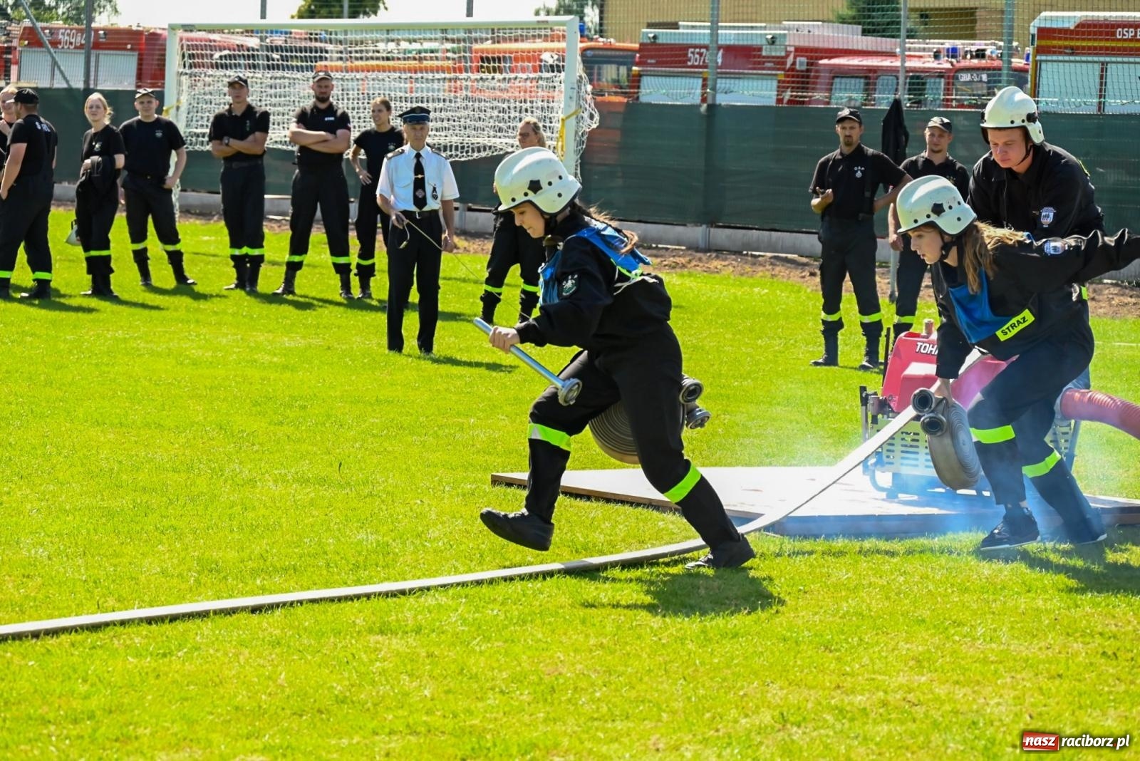 Zdjęcie w galerii na portalu naszraciborz.pl: Cała pula dla Roszkowa. Gminne zawody sportowo-pożarnicze w Krzyżanowicach wiadomości z regionu