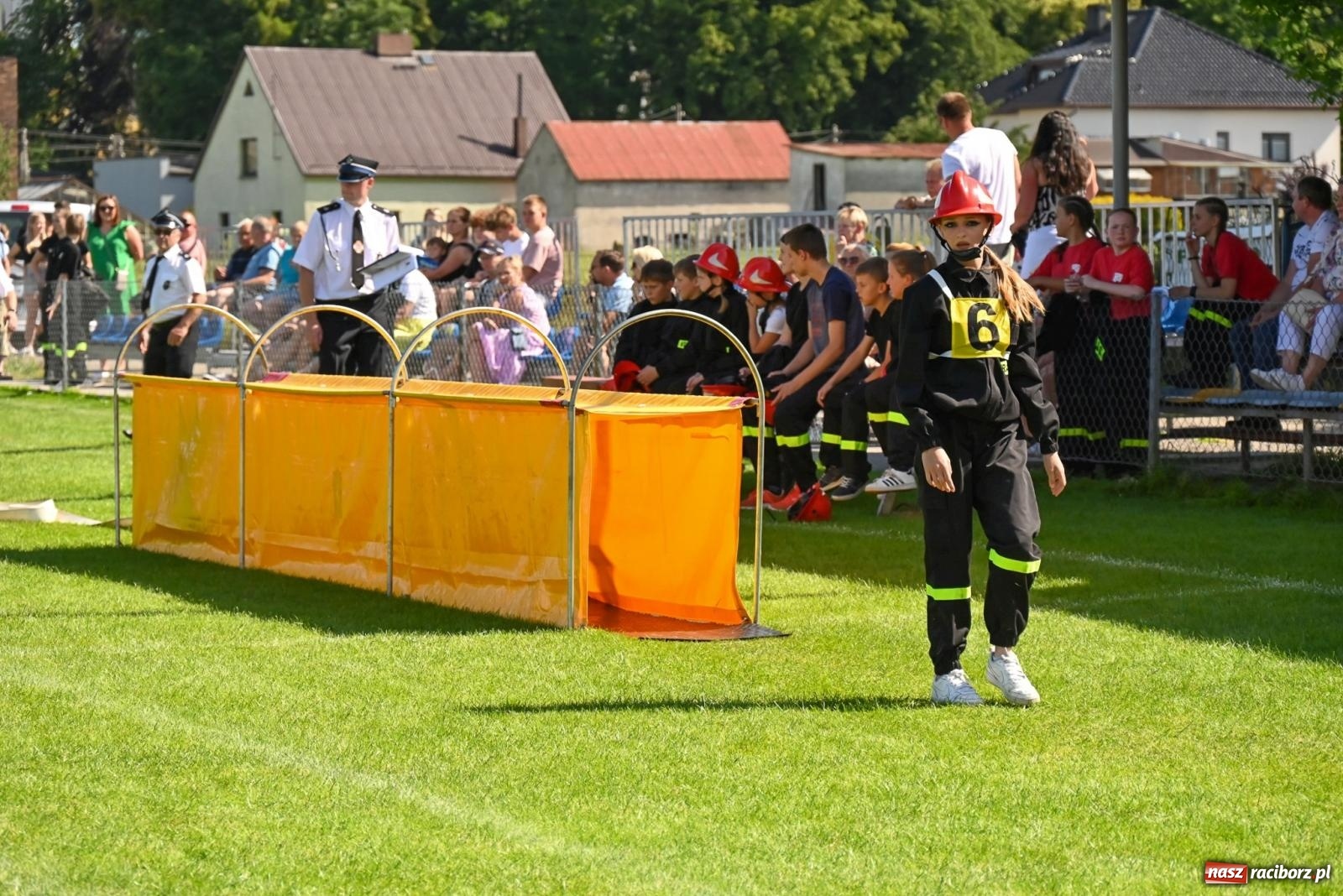 Zdjęcie w galerii na portalu naszraciborz.pl: Cała pula dla Roszkowa. Gminne zawody sportowo-pożarnicze w Krzyżanowicach wiadomości z regionu