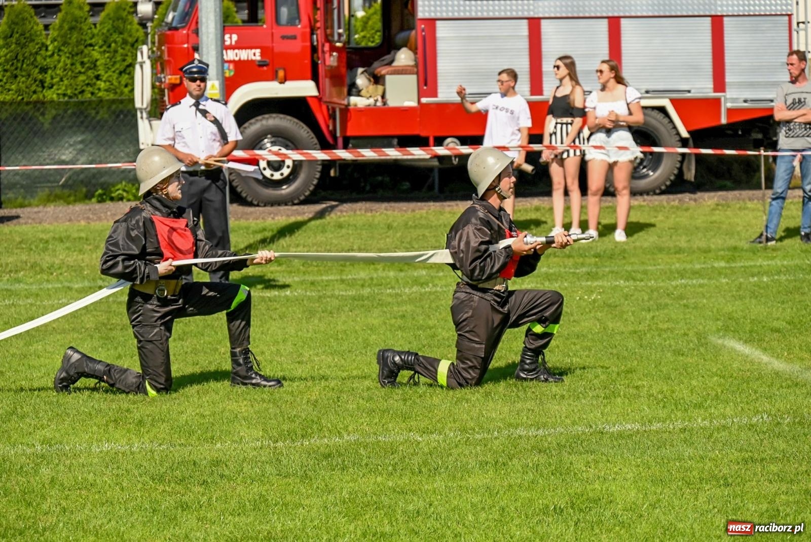 Zdjęcie w galerii na portalu naszraciborz.pl: Cała pula dla Roszkowa. Gminne zawody sportowo-pożarnicze w Krzyżanowicach wiadomości z regionu