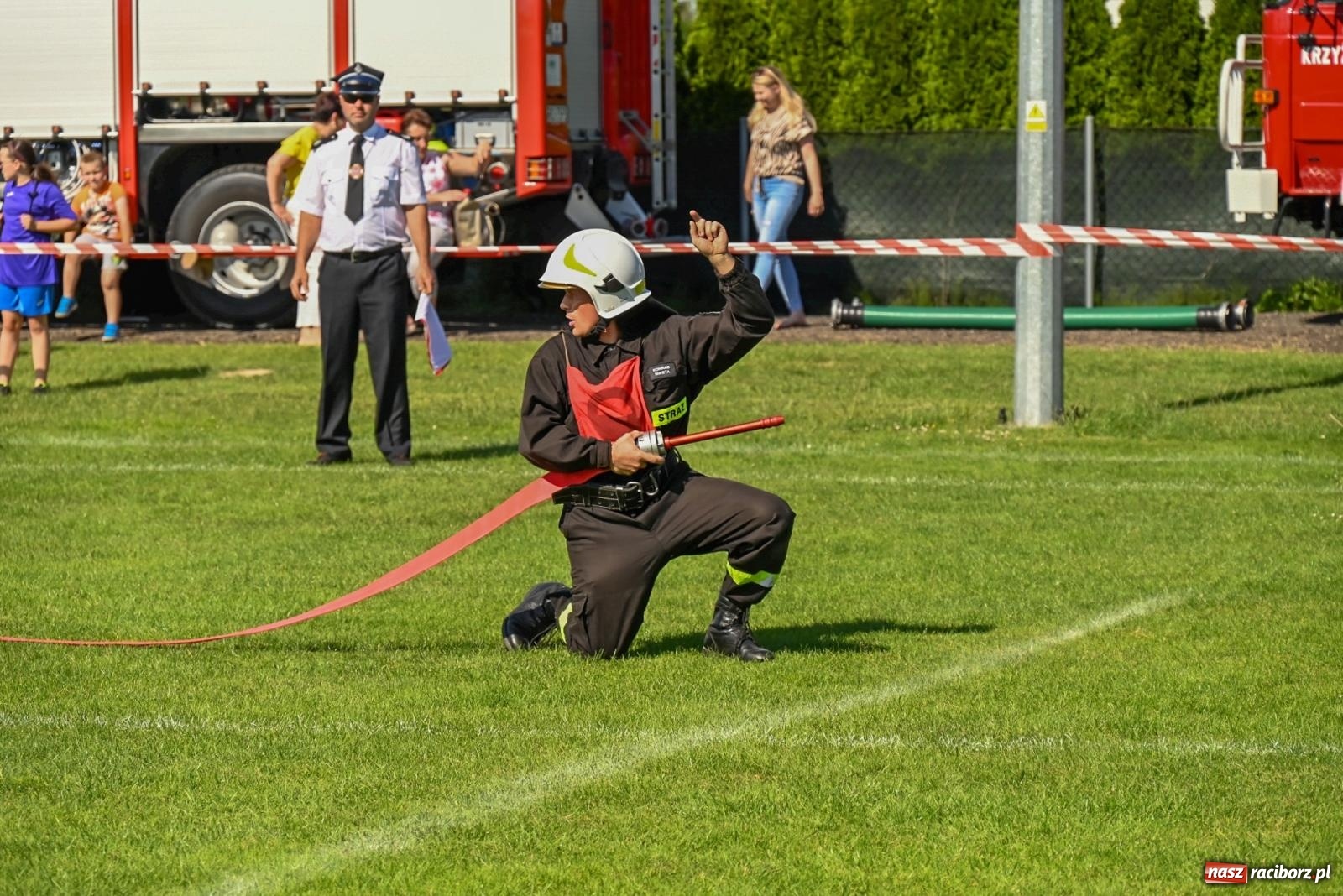 Zdjęcie w galerii na portalu naszraciborz.pl: Cała pula dla Roszkowa. Gminne zawody sportowo-pożarnicze w Krzyżanowicach wiadomości z regionu