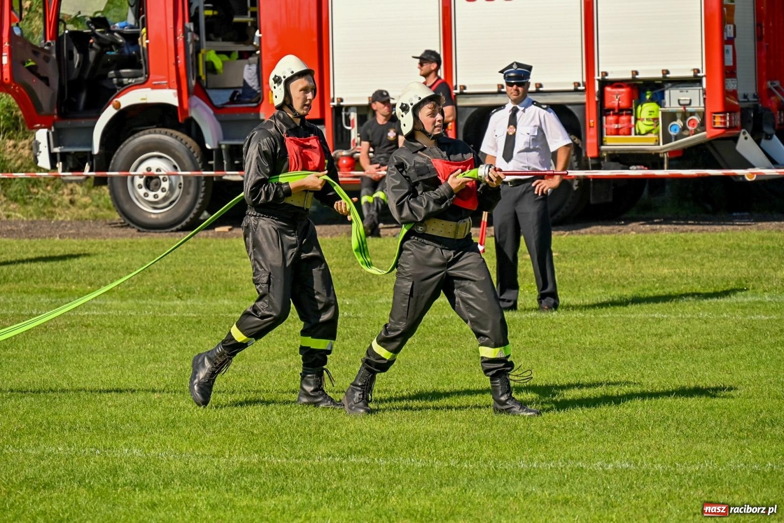 Zdjęcie w galerii na portalu naszraciborz.pl: Cała pula dla Roszkowa. Gminne zawody sportowo-pożarnicze w Krzyżanowicach wiadomości z regionu