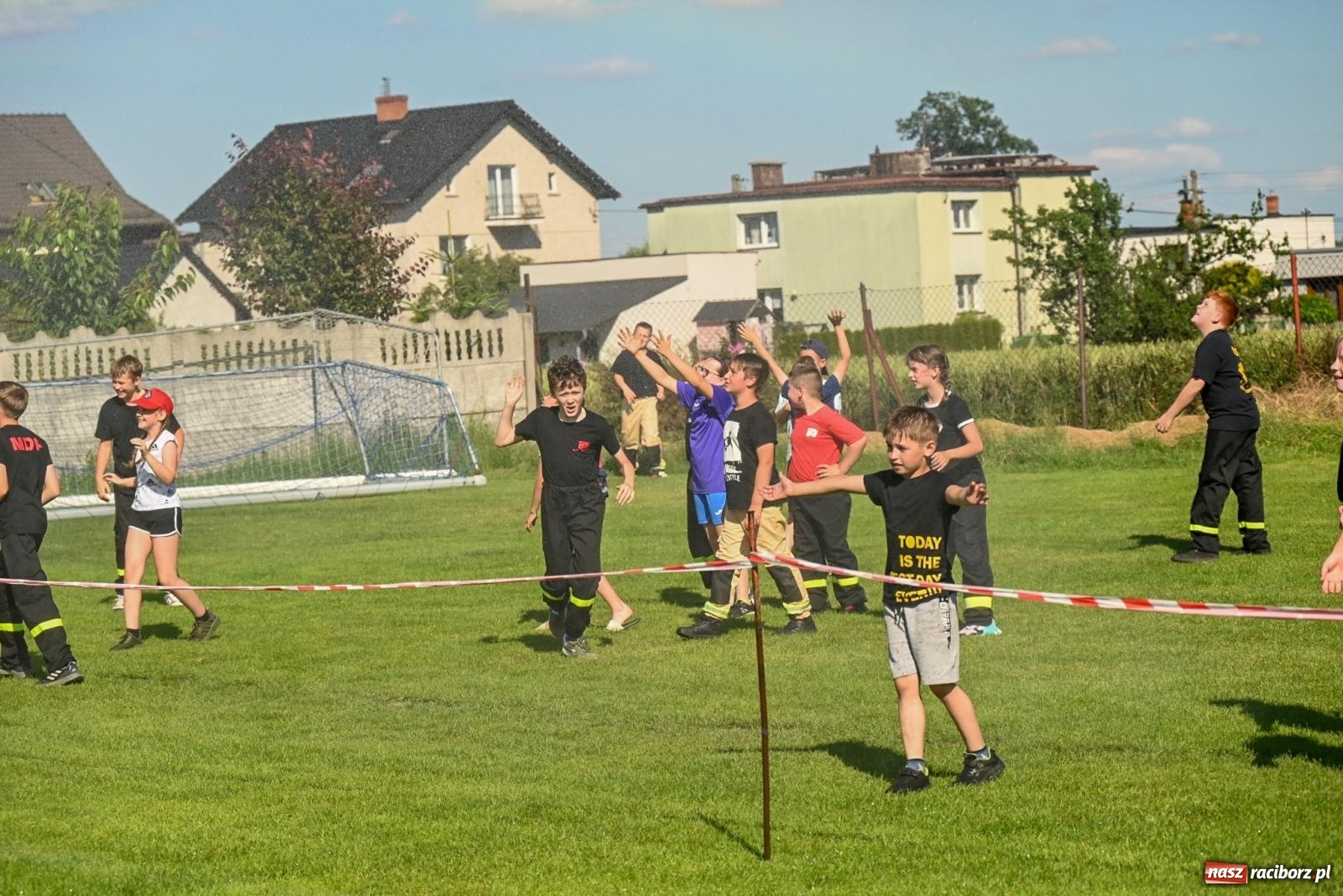 Zdjęcie w galerii na portalu naszraciborz.pl: Cała pula dla Roszkowa. Gminne zawody sportowo-pożarnicze w Krzyżanowicach wiadomości z regionu