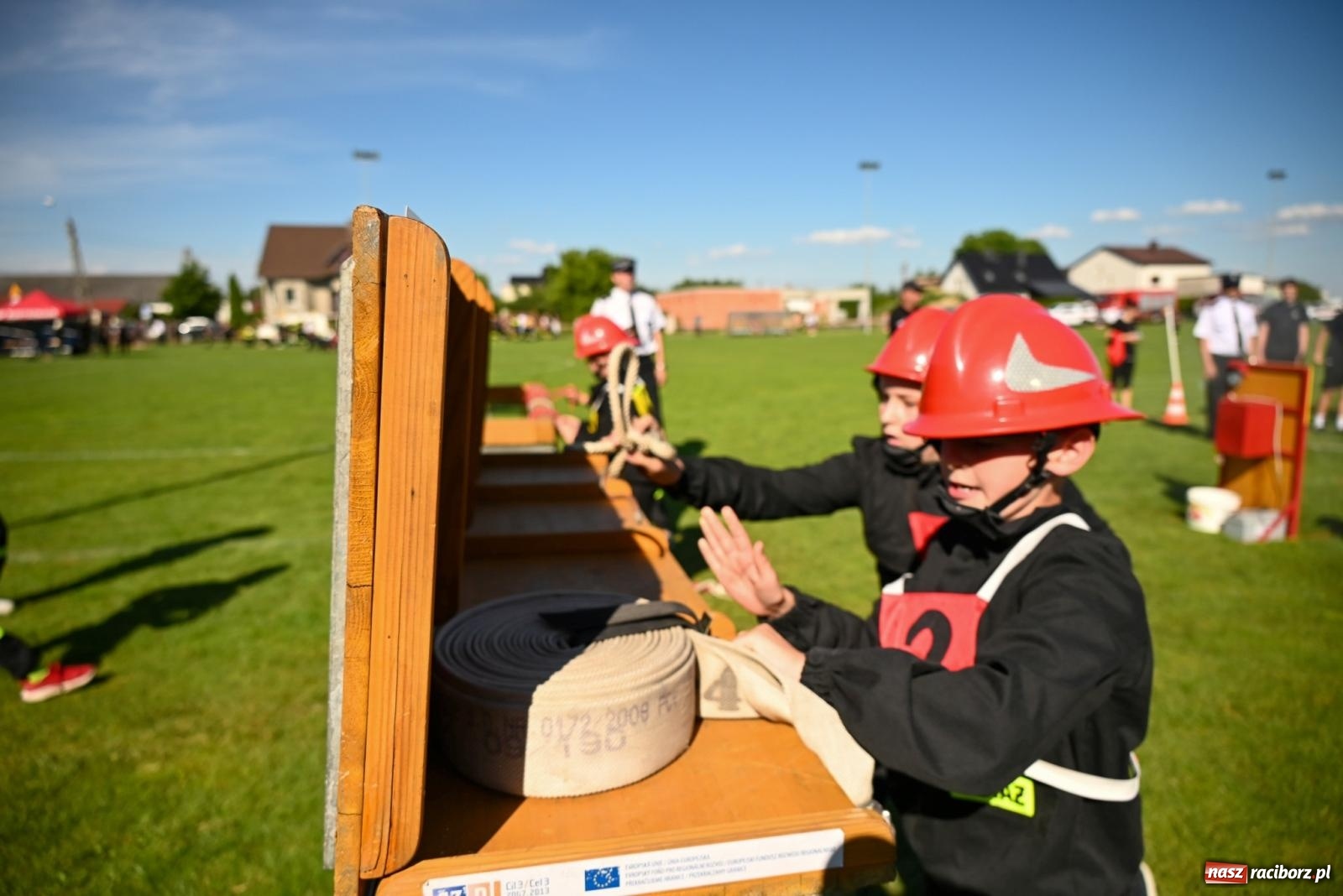Zdjęcie w galerii na portalu naszraciborz.pl: Cała pula dla Roszkowa. Gminne zawody sportowo-pożarnicze w Krzyżanowicach wiadomości z regionu