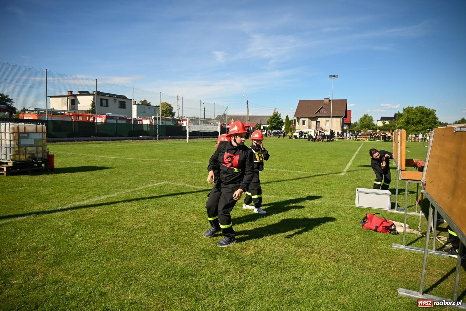 Zdjęcie w galerii na portalu naszraciborz.pl: Cała pula dla Roszkowa. Gminne zawody sportowo-pożarnicze w Krzyżanowicach wiadomości z regionu