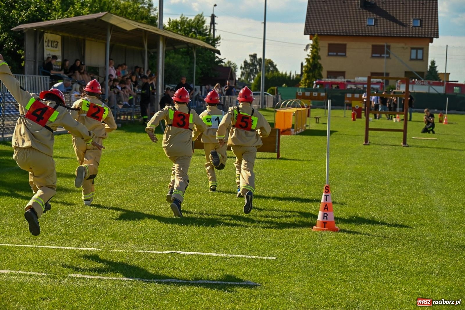 Zdjęcie w galerii na portalu naszraciborz.pl: Cała pula dla Roszkowa. Gminne zawody sportowo-pożarnicze w Krzyżanowicach wiadomości z regionu
