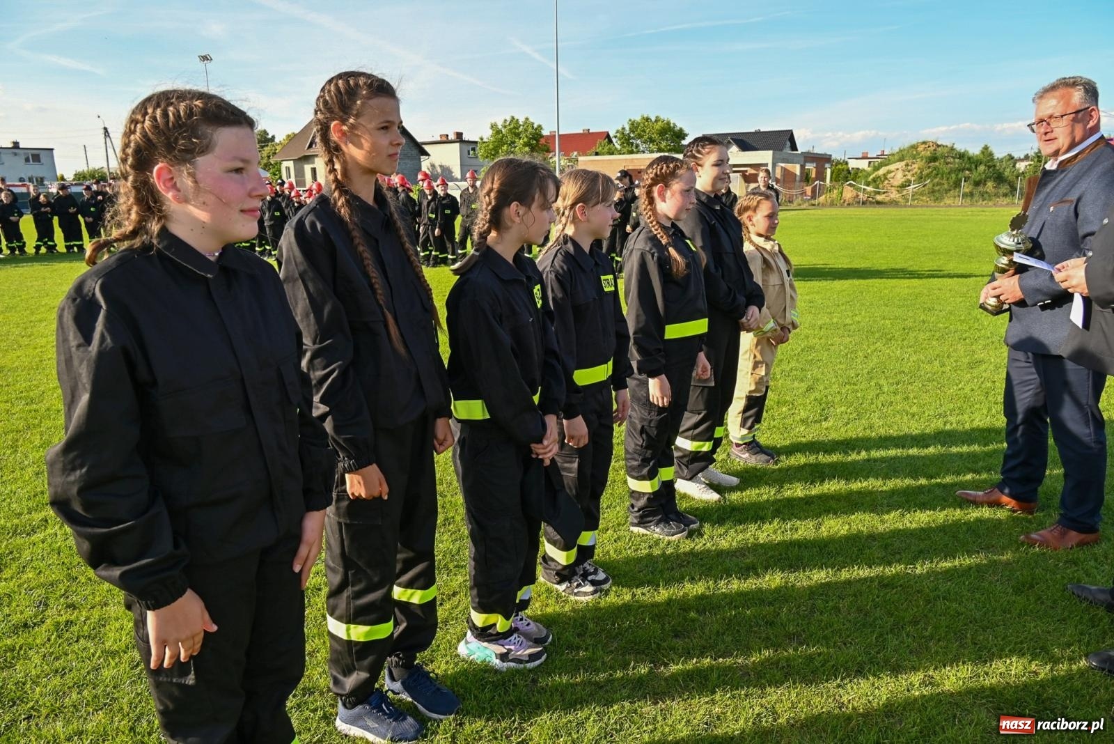 Zdjęcie w galerii na portalu naszraciborz.pl: Cała pula dla Roszkowa. Gminne zawody sportowo-pożarnicze w Krzyżanowicach wiadomości z regionu