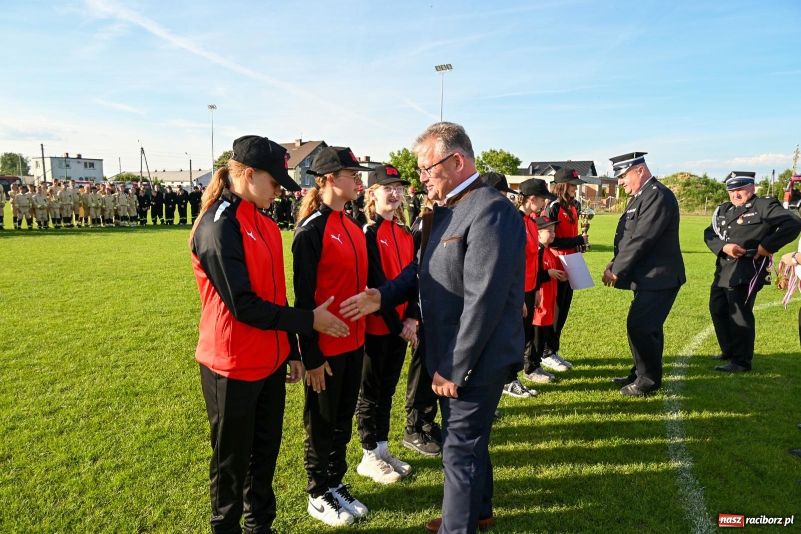 Zdjęcie w galerii na portalu naszraciborz.pl: Cała pula dla Roszkowa. Gminne zawody sportowo-pożarnicze w Krzyżanowicach wiadomości z regionu