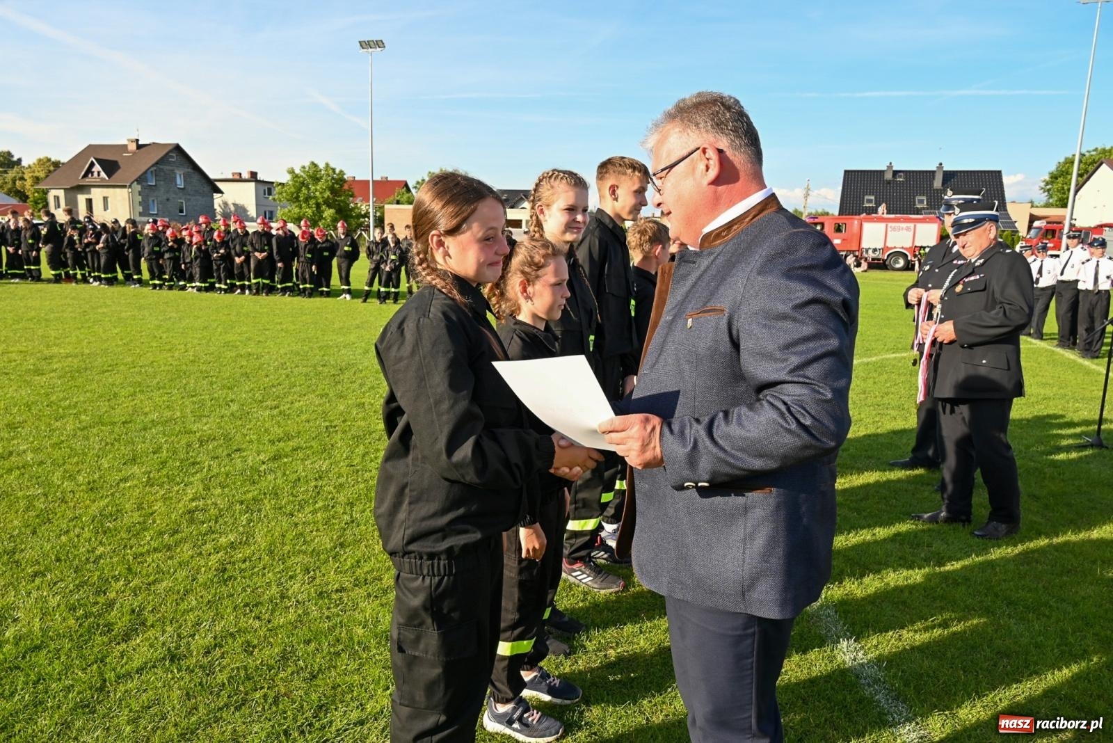 Zdjęcie w galerii na portalu naszraciborz.pl: Cała pula dla Roszkowa. Gminne zawody sportowo-pożarnicze w Krzyżanowicach wiadomości z regionu