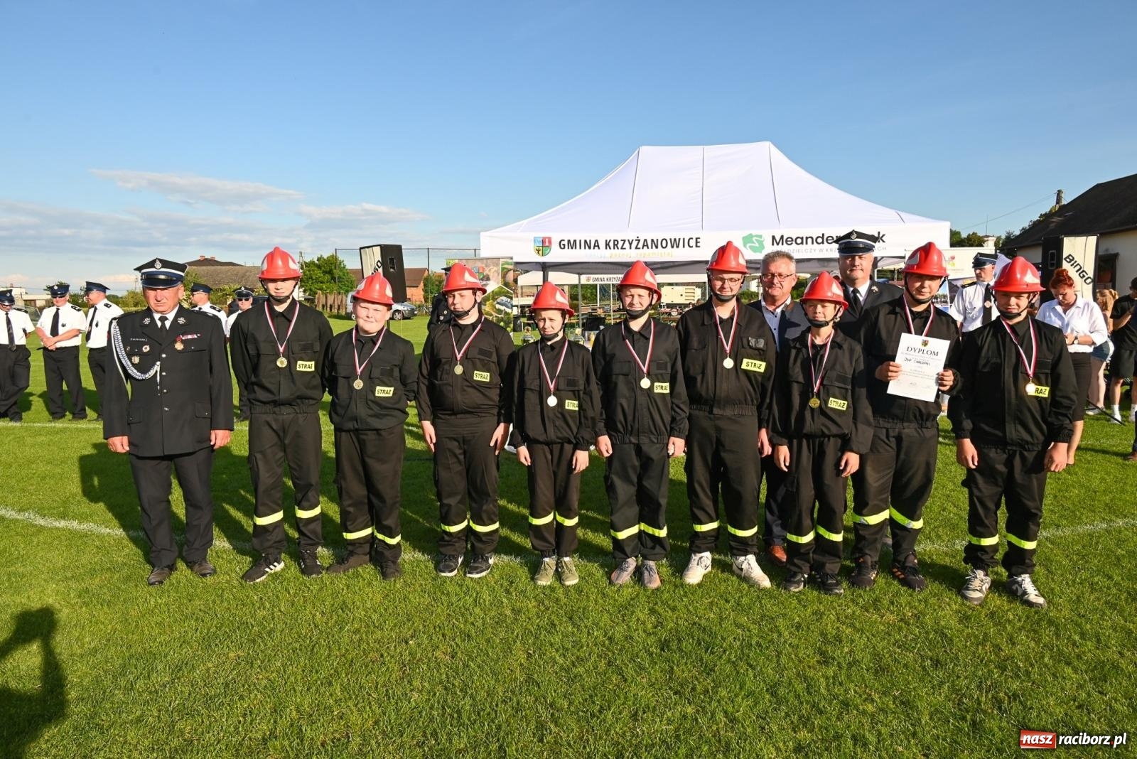 Zdjęcie w galerii na portalu naszraciborz.pl: Cała pula dla Roszkowa. Gminne zawody sportowo-pożarnicze w Krzyżanowicach wiadomości z regionu