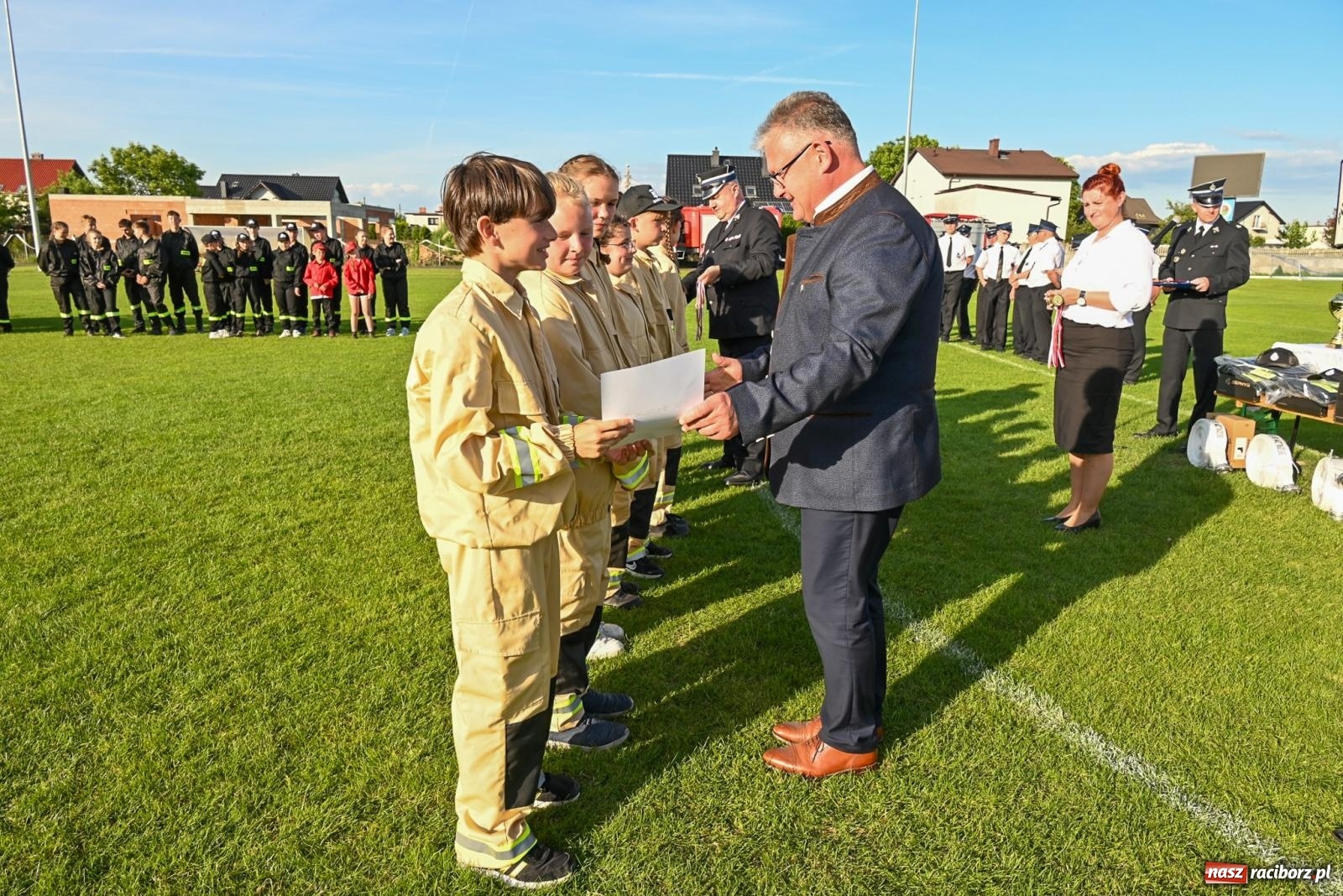 Zdjęcie w galerii na portalu naszraciborz.pl: Cała pula dla Roszkowa. Gminne zawody sportowo-pożarnicze w Krzyżanowicach wiadomości z regionu