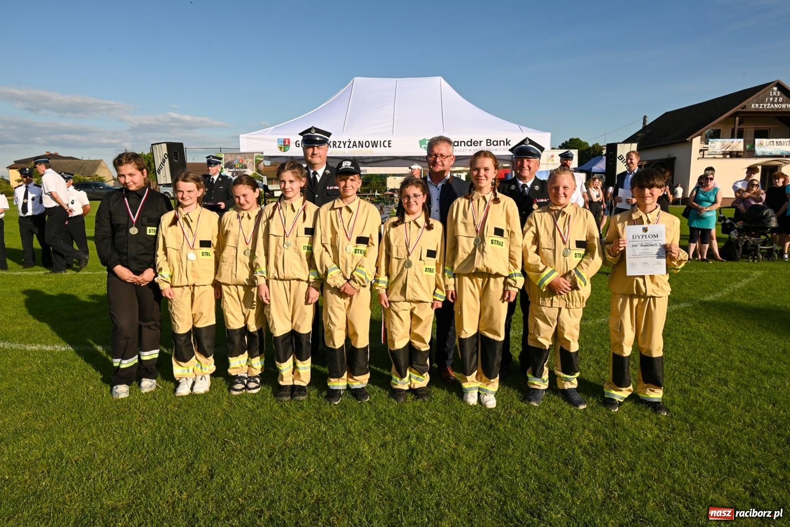 Zdjęcie w galerii na portalu naszraciborz.pl: Cała pula dla Roszkowa. Gminne zawody sportowo-pożarnicze w Krzyżanowicach wiadomości z regionu