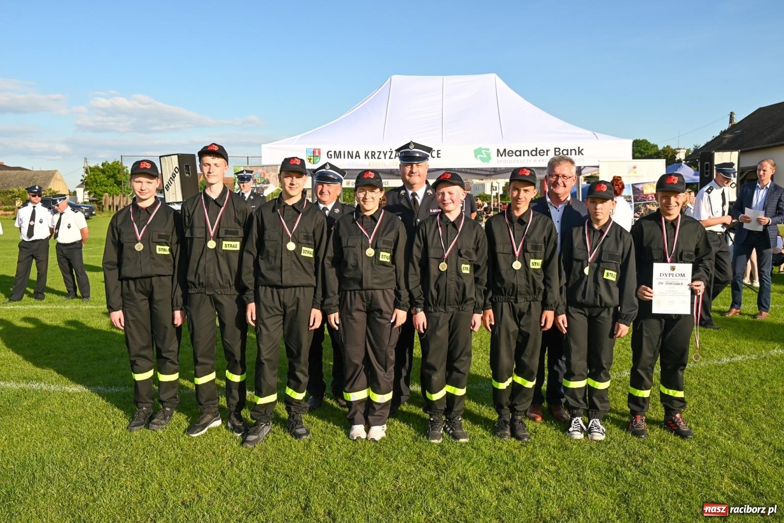 Zdjęcie w galerii na portalu naszraciborz.pl: Cała pula dla Roszkowa. Gminne zawody sportowo-pożarnicze w Krzyżanowicach wiadomości z regionu