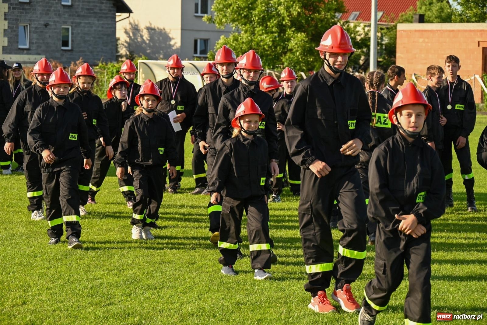 Zdjęcie w galerii na portalu naszraciborz.pl: Cała pula dla Roszkowa. Gminne zawody sportowo-pożarnicze w Krzyżanowicach wiadomości z regionu