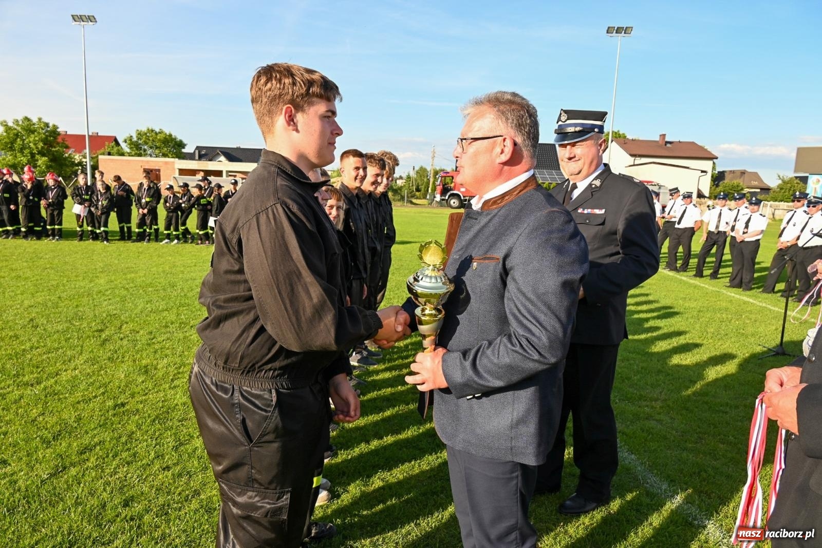 Zdjęcie w galerii na portalu naszraciborz.pl: Cała pula dla Roszkowa. Gminne zawody sportowo-pożarnicze w Krzyżanowicach wiadomości z regionu