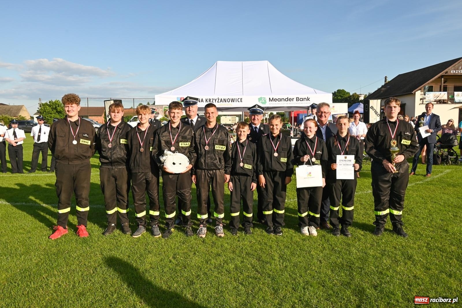 Zdjęcie w galerii na portalu naszraciborz.pl: Cała pula dla Roszkowa. Gminne zawody sportowo-pożarnicze w Krzyżanowicach wiadomości z regionu