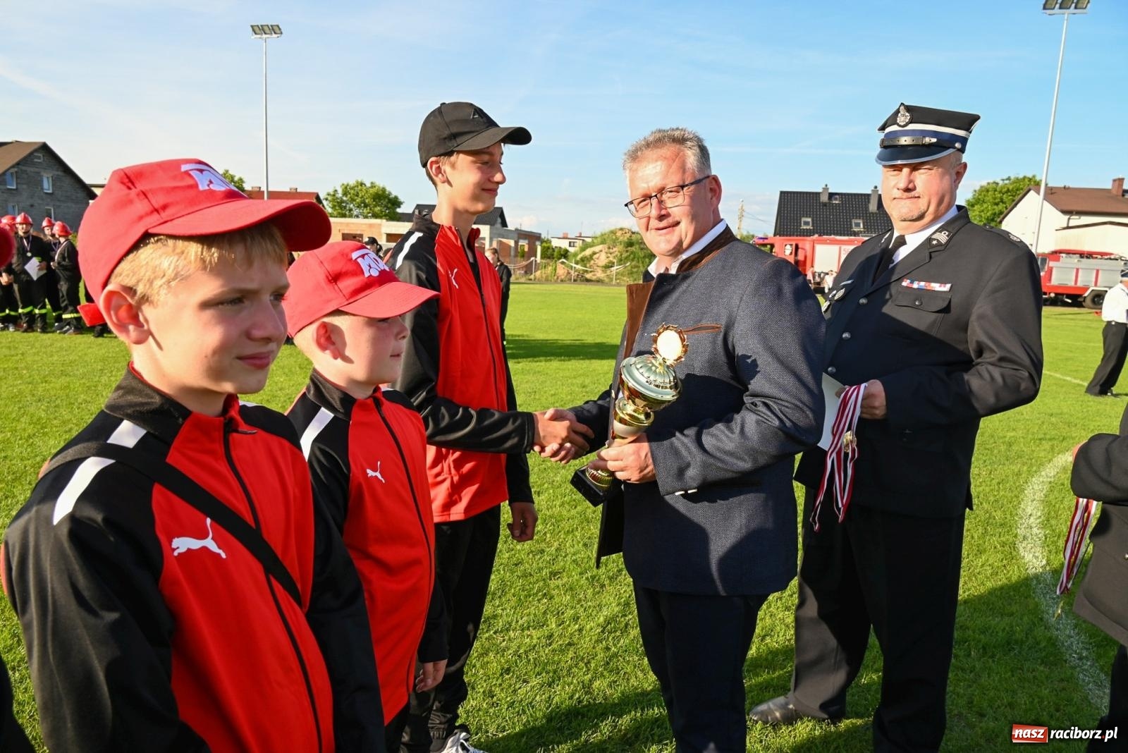 Zdjęcie w galerii na portalu naszraciborz.pl: Cała pula dla Roszkowa. Gminne zawody sportowo-pożarnicze w Krzyżanowicach wiadomości z regionu