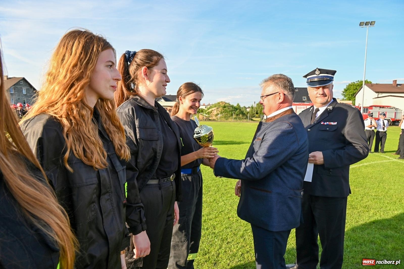 Zdjęcie w galerii na portalu naszraciborz.pl: Cała pula dla Roszkowa. Gminne zawody sportowo-pożarnicze w Krzyżanowicach wiadomości z regionu