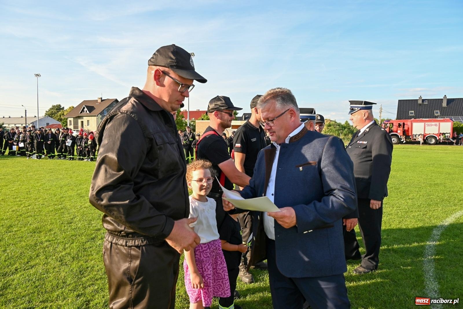 Zdjęcie w galerii na portalu naszraciborz.pl: Cała pula dla Roszkowa. Gminne zawody sportowo-pożarnicze w Krzyżanowicach wiadomości z regionu
