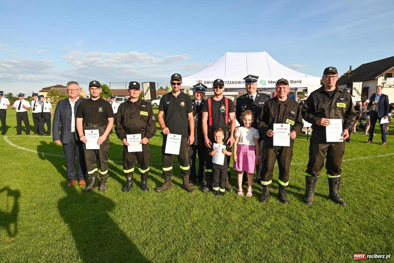 Zdjęcie w galerii na portalu naszraciborz.pl: Cała pula dla Roszkowa. Gminne zawody sportowo-pożarnicze w Krzyżanowicach wiadomości z regionu