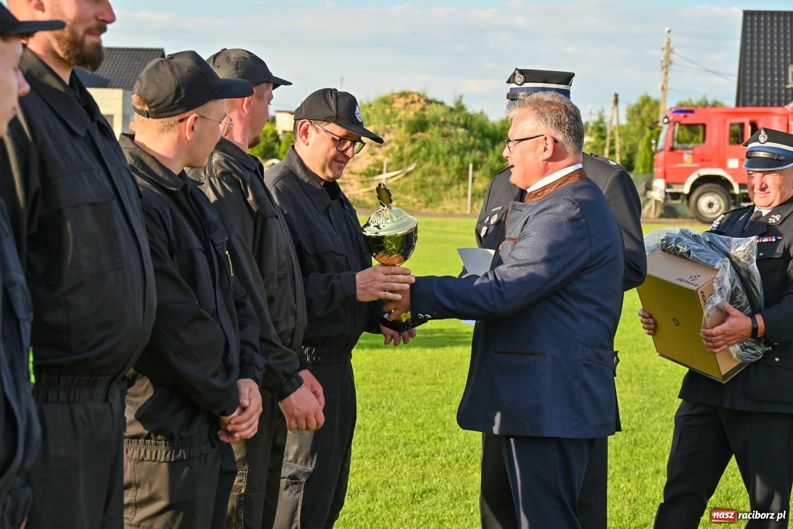 Zdjęcie w galerii na portalu naszraciborz.pl: Cała pula dla Roszkowa. Gminne zawody sportowo-pożarnicze w Krzyżanowicach wiadomości z regionu