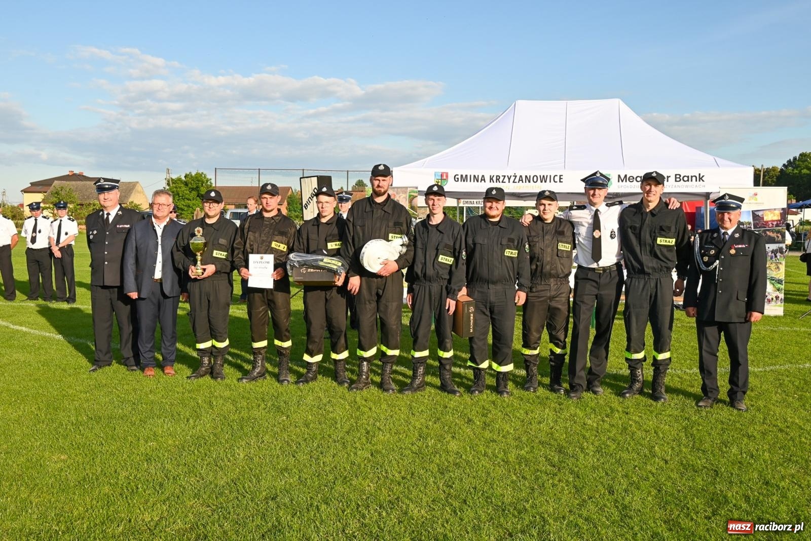 Zdjęcie w galerii na portalu naszraciborz.pl: Cała pula dla Roszkowa. Gminne zawody sportowo-pożarnicze w Krzyżanowicach wiadomości z regionu