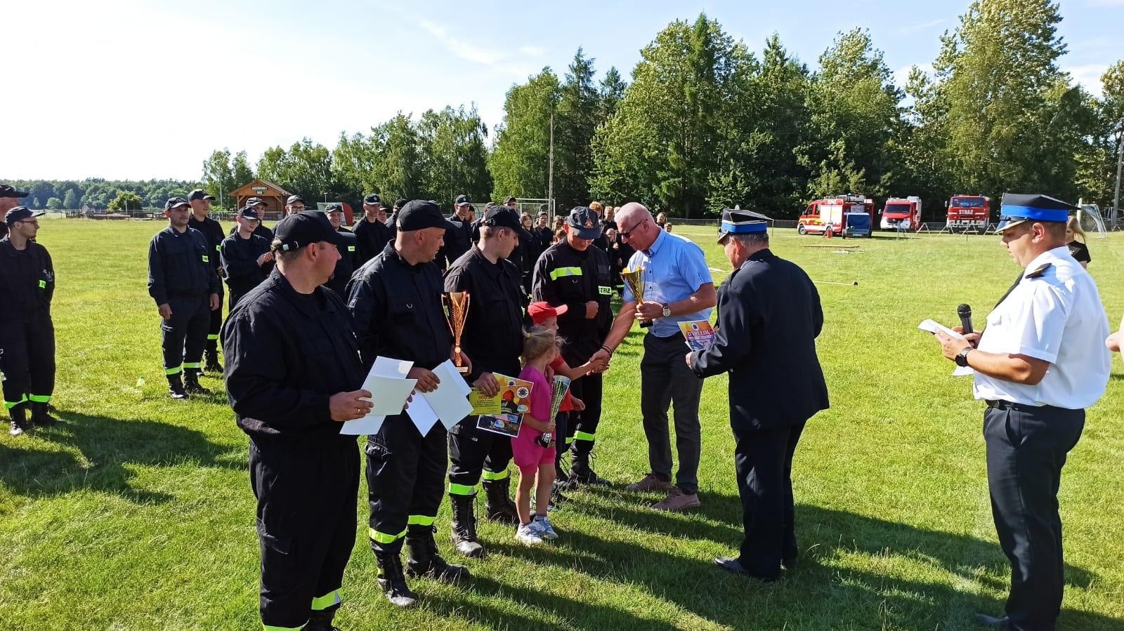 Zdjęcie w galerii na portalu naszraciborz.pl: OSP Pogrzebień najlepsza w zawodach gminnych w Kobyli wiadomości z regionu