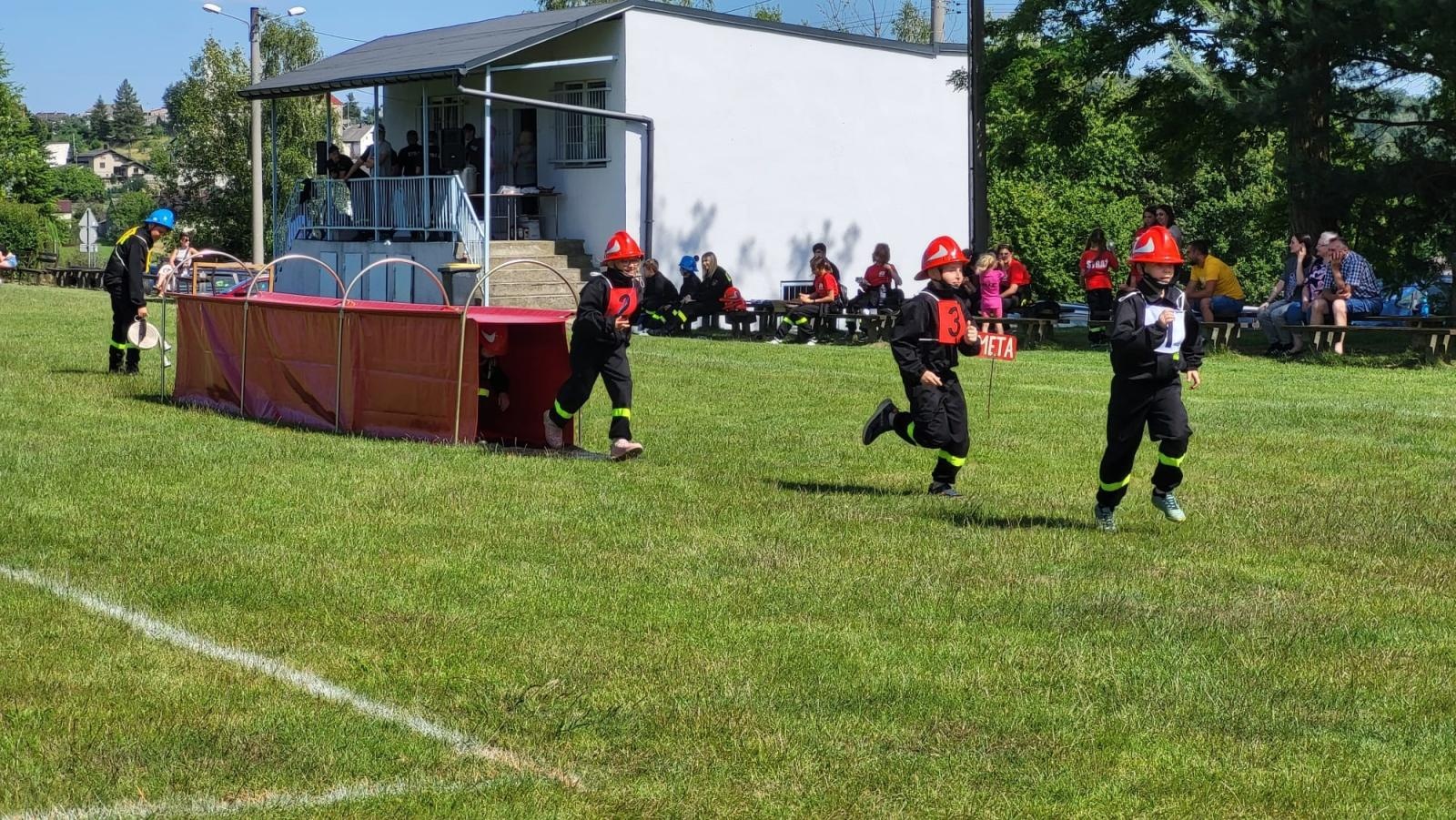 Zdjęcie w galerii na portalu naszraciborz.pl: OSP Pogrzebień najlepsza w zawodach gminnych w Kobyli wiadomości z regionu
