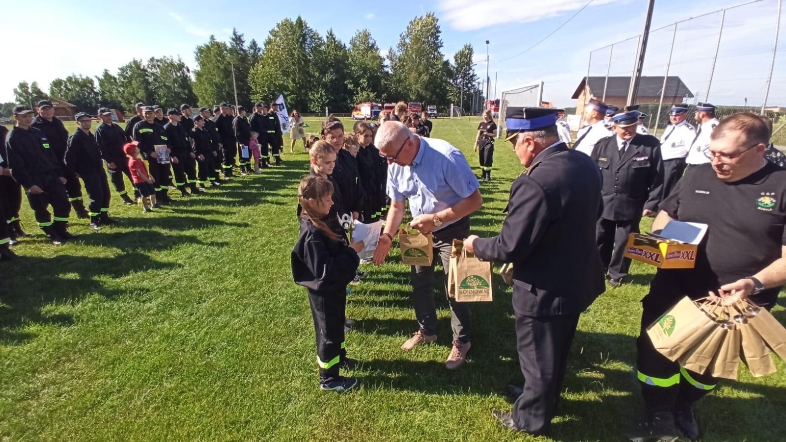 Zdjęcie w galerii na portalu naszraciborz.pl: OSP Pogrzebień najlepsza w zawodach gminnych w Kobyli wiadomości z regionu