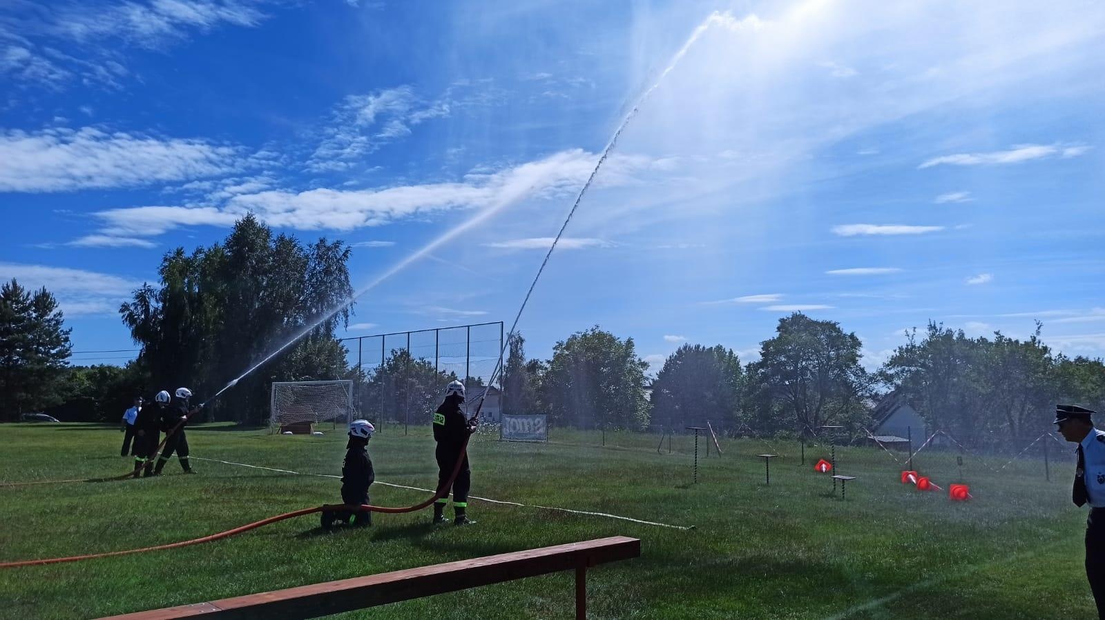 Zdjęcie w galerii na portalu naszraciborz.pl: OSP Pogrzebień najlepsza w zawodach gminnych w Kobyli wiadomości z regionu