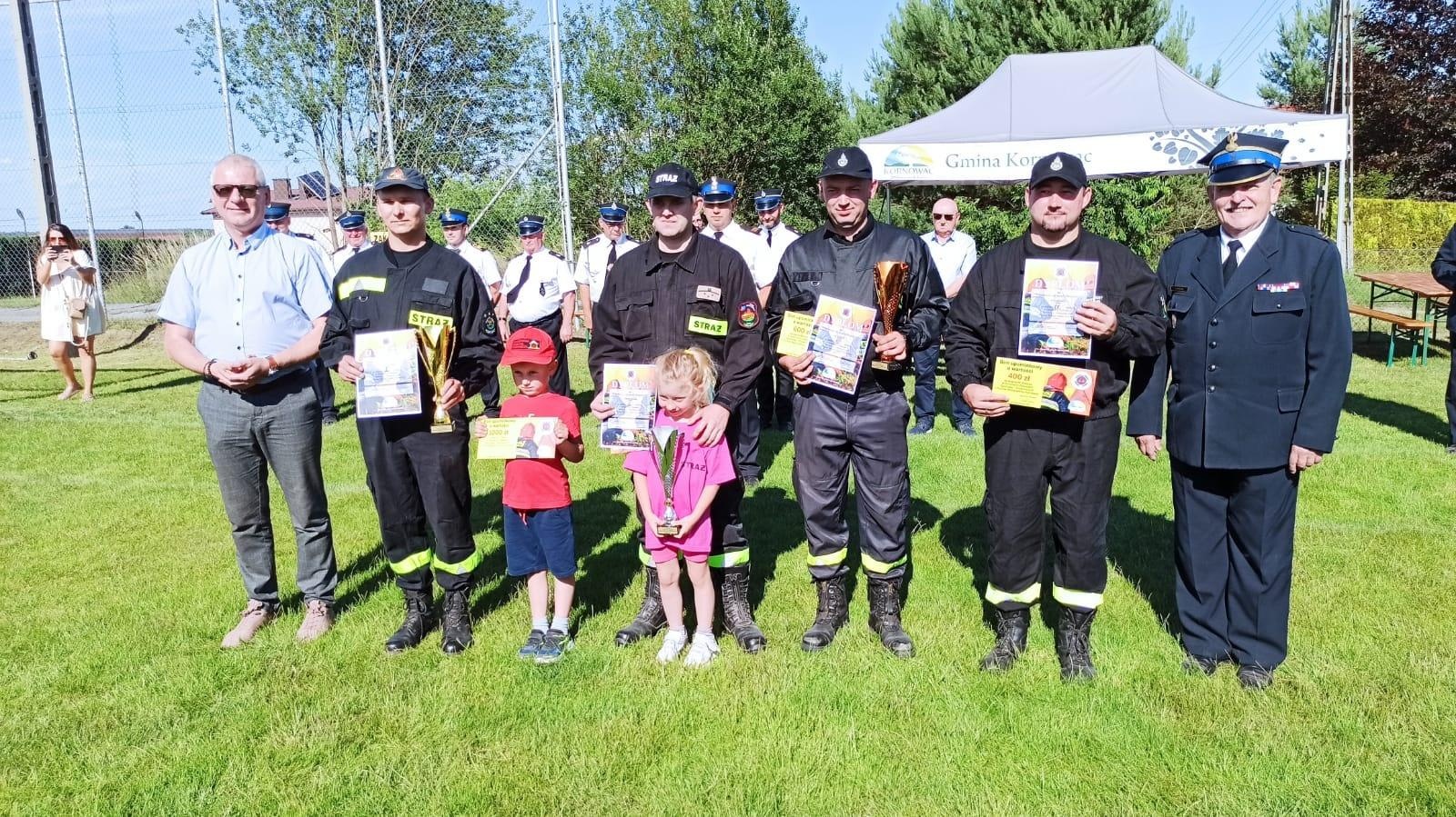 Zdjęcie w galerii na portalu naszraciborz.pl: OSP Pogrzebień najlepsza w zawodach gminnych w Kobyli wiadomości z regionu