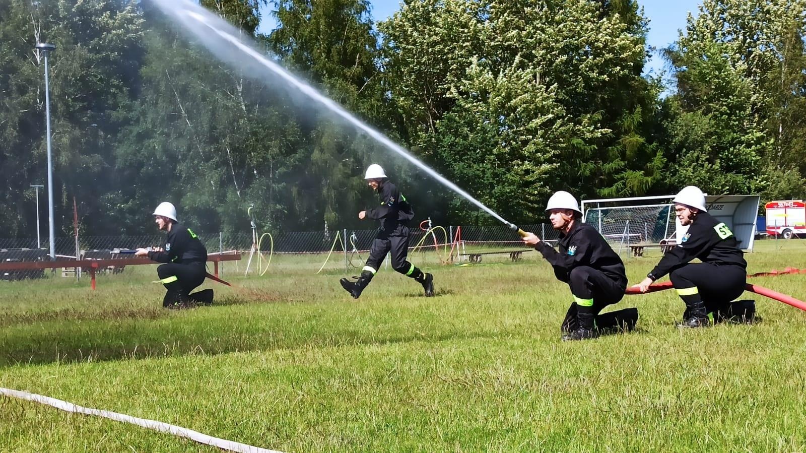 Zdjęcie w galerii na portalu naszraciborz.pl: OSP Pogrzebień najlepsza w zawodach gminnych w Kobyli wiadomości z regionu