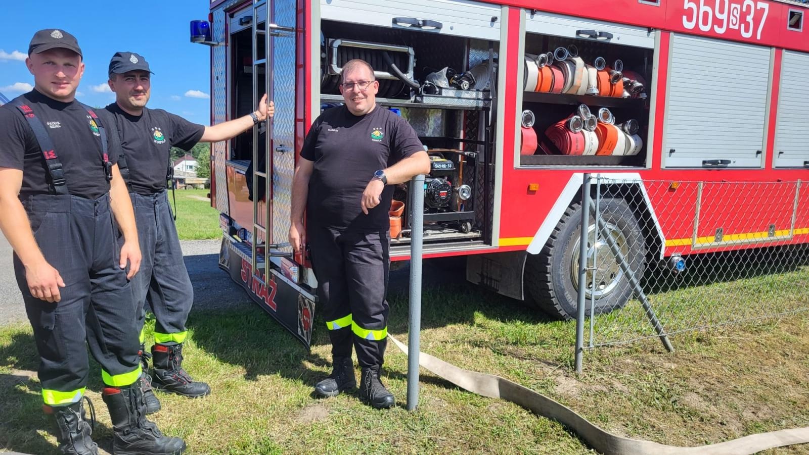 Zdjęcie w galerii na portalu naszraciborz.pl: OSP Pogrzebień najlepsza w zawodach gminnych w Kobyli wiadomości z regionu