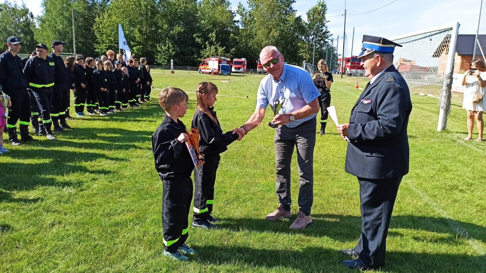 Zdjęcie w galerii na portalu naszraciborz.pl: OSP Pogrzebień najlepsza w zawodach gminnych w Kobyli wiadomości z regionu