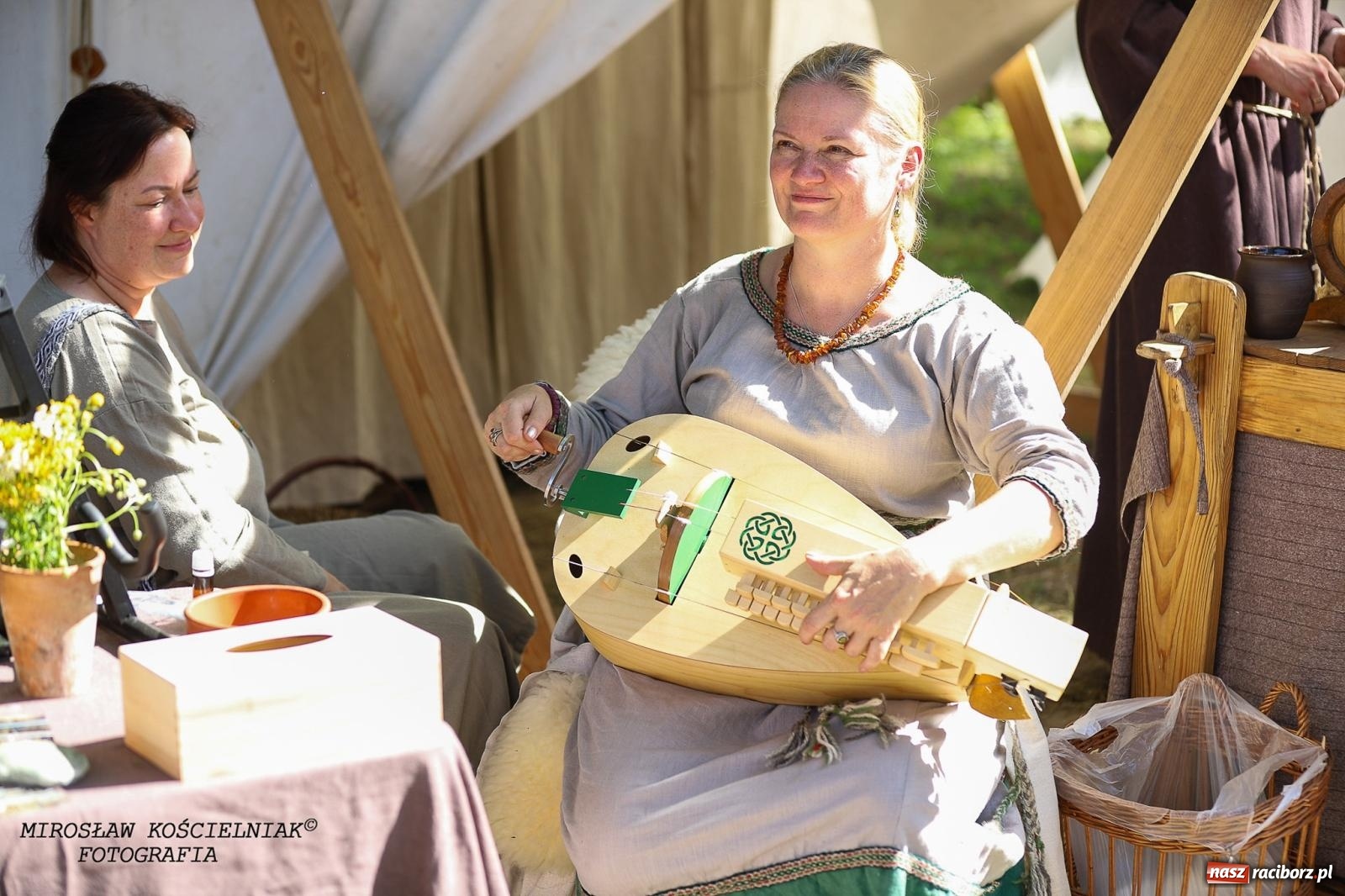 Zdjęcie w galerii na portalu naszraciborz.pl: Szczęk oręża i świt Emporium w Raciborzu [FOTO i WIDEO] wiadomości z regionu