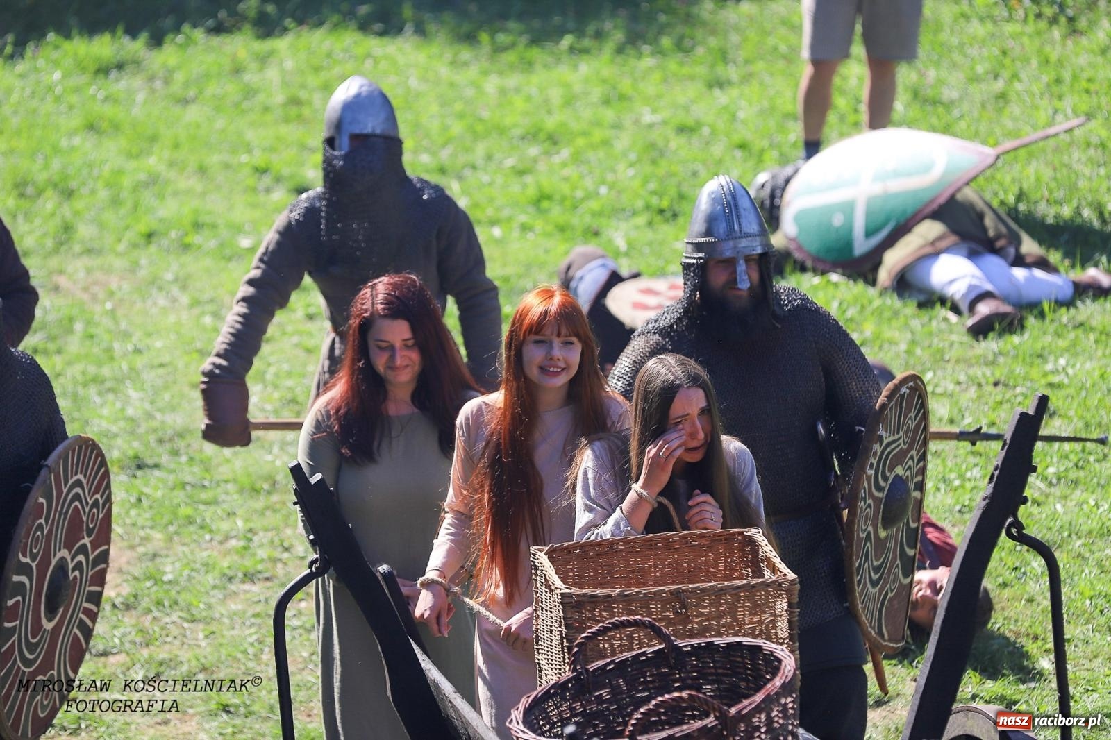 Zdjęcie w galerii na portalu naszraciborz.pl: Szczęk oręża i świt Emporium w Raciborzu [FOTO i WIDEO] wiadomości z regionu