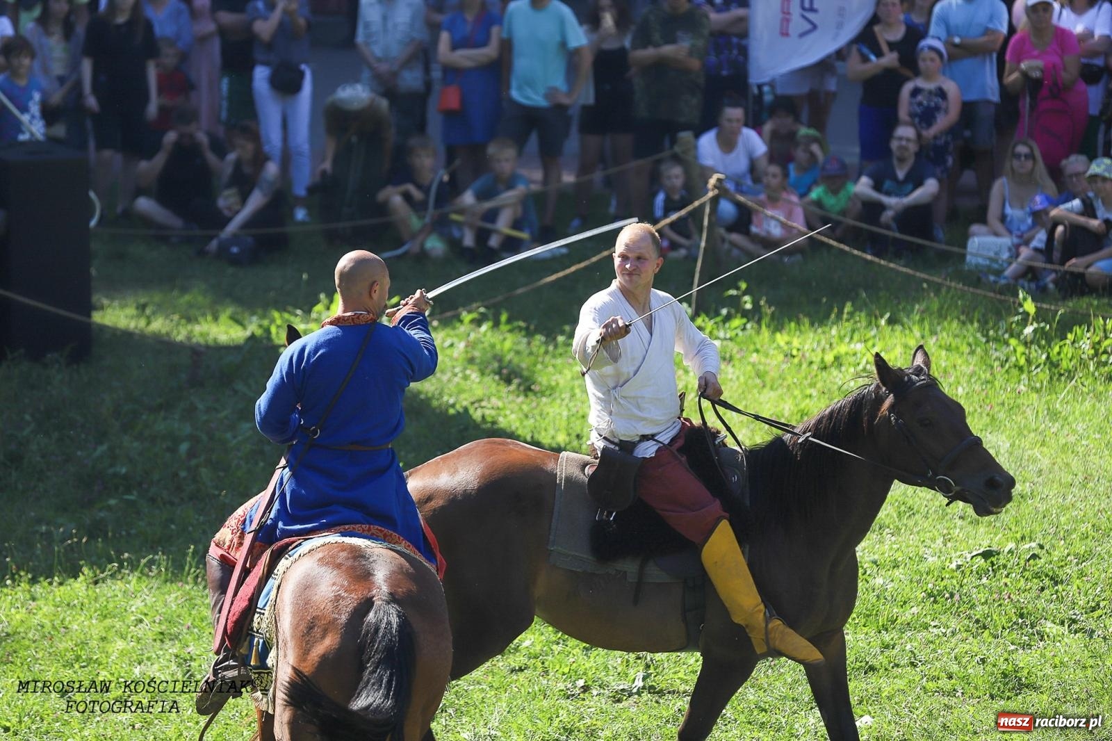 Zdjęcie w galerii na portalu naszraciborz.pl: Szczęk oręża i świt Emporium w Raciborzu [FOTO i WIDEO] wiadomości z regionu