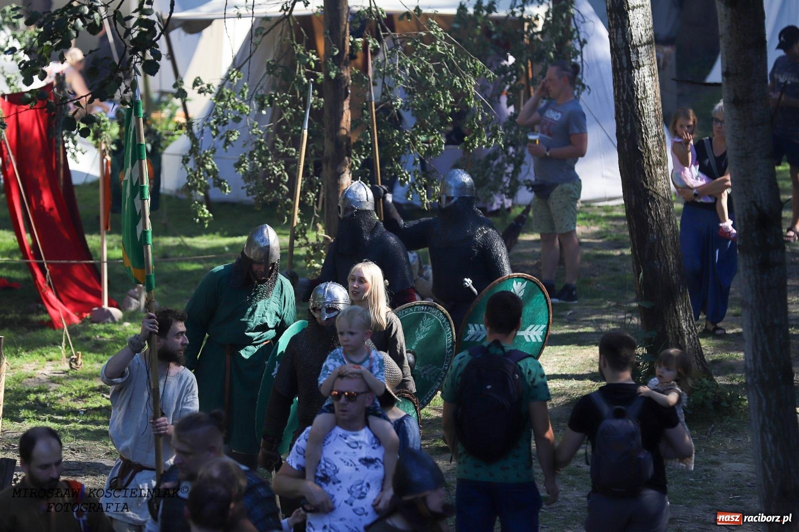 Zdjęcie w galerii na portalu naszraciborz.pl: Szczęk oręża i świt Emporium w Raciborzu [FOTO i WIDEO] wiadomości z regionu