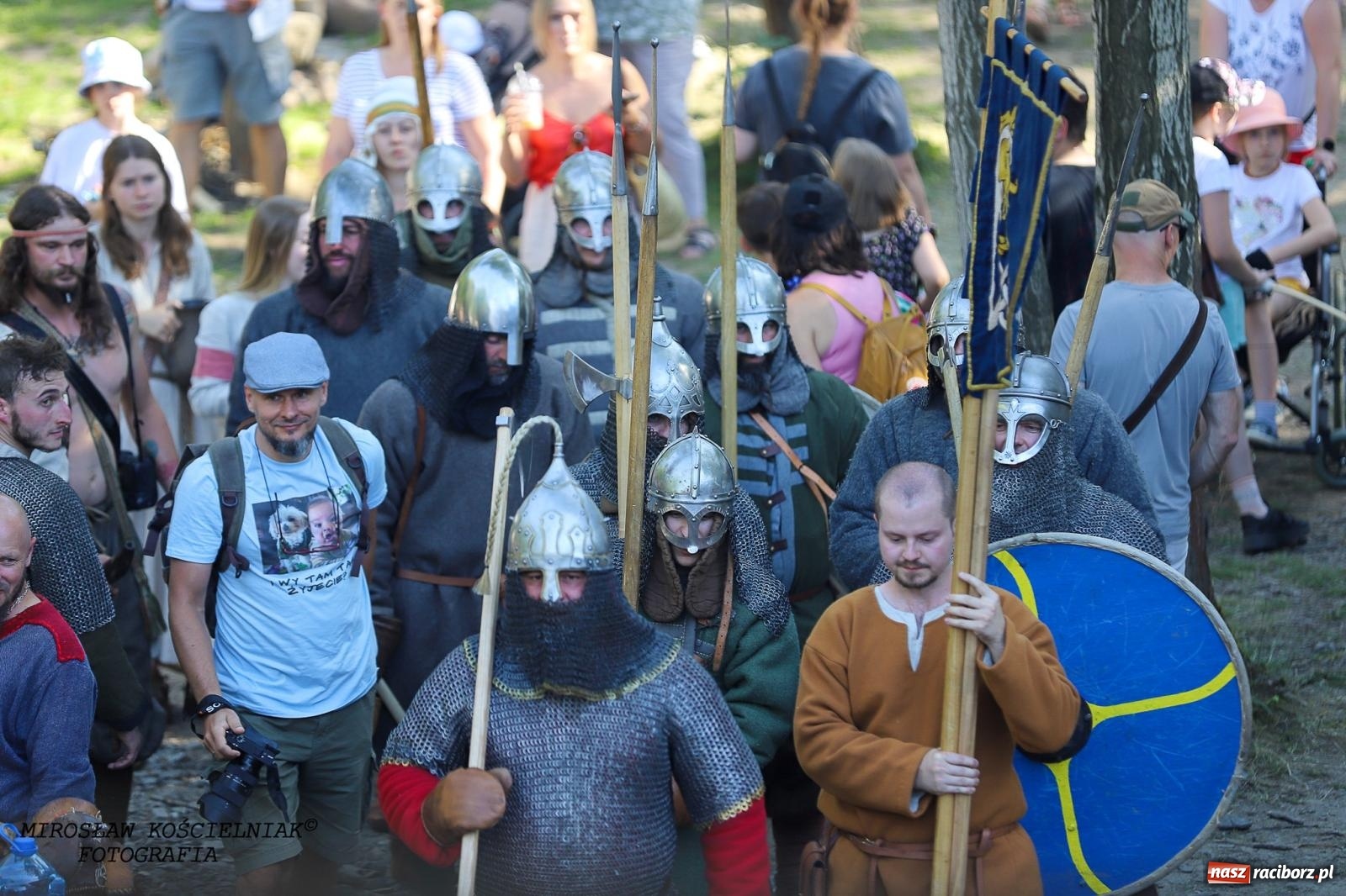 Zdjęcie w galerii na portalu naszraciborz.pl: Szczęk oręża i świt Emporium w Raciborzu [FOTO i WIDEO] wiadomości z regionu