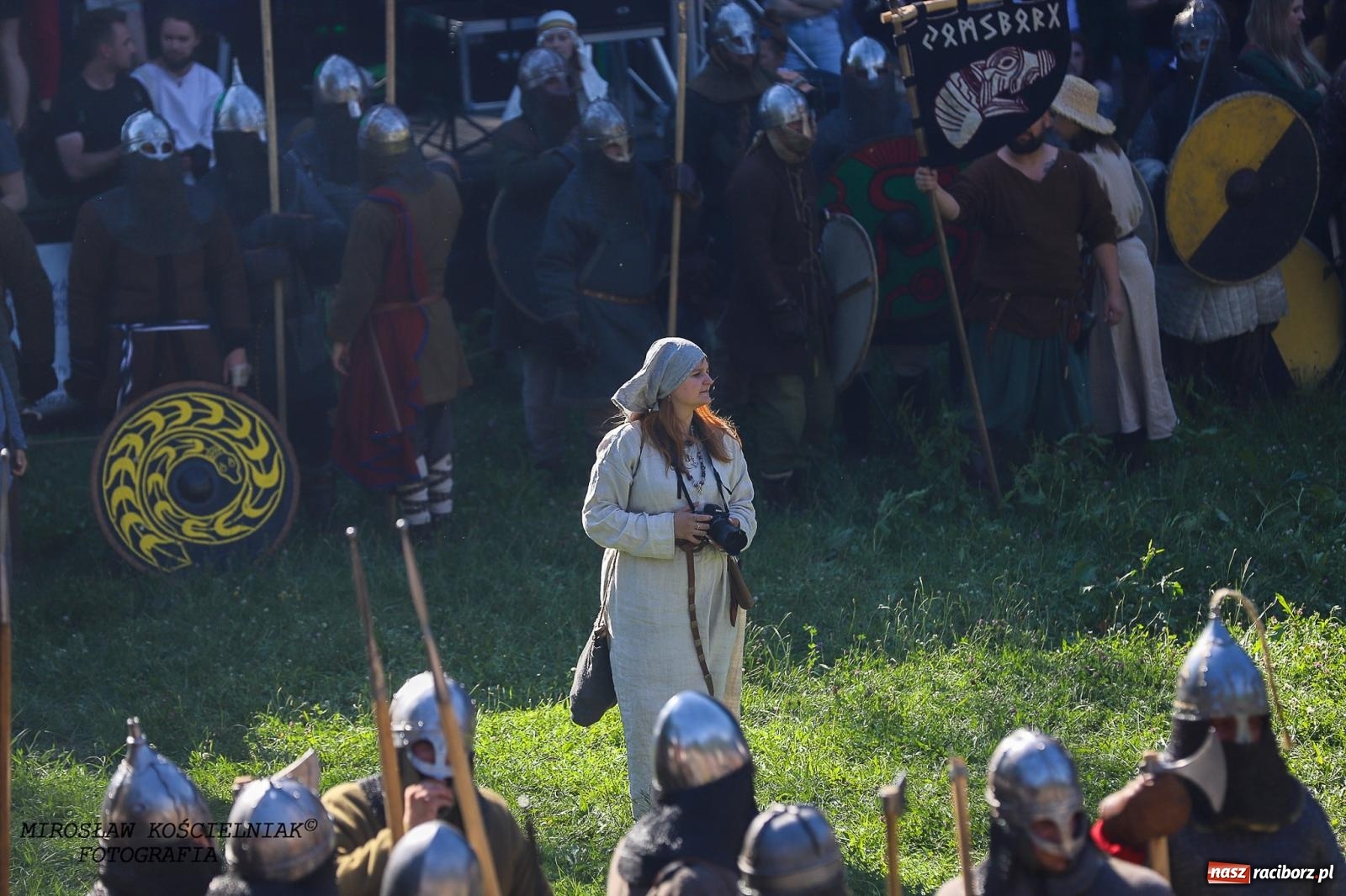 Zdjęcie w galerii na portalu naszraciborz.pl: Szczęk oręża i świt Emporium w Raciborzu [FOTO i WIDEO] wiadomości z regionu