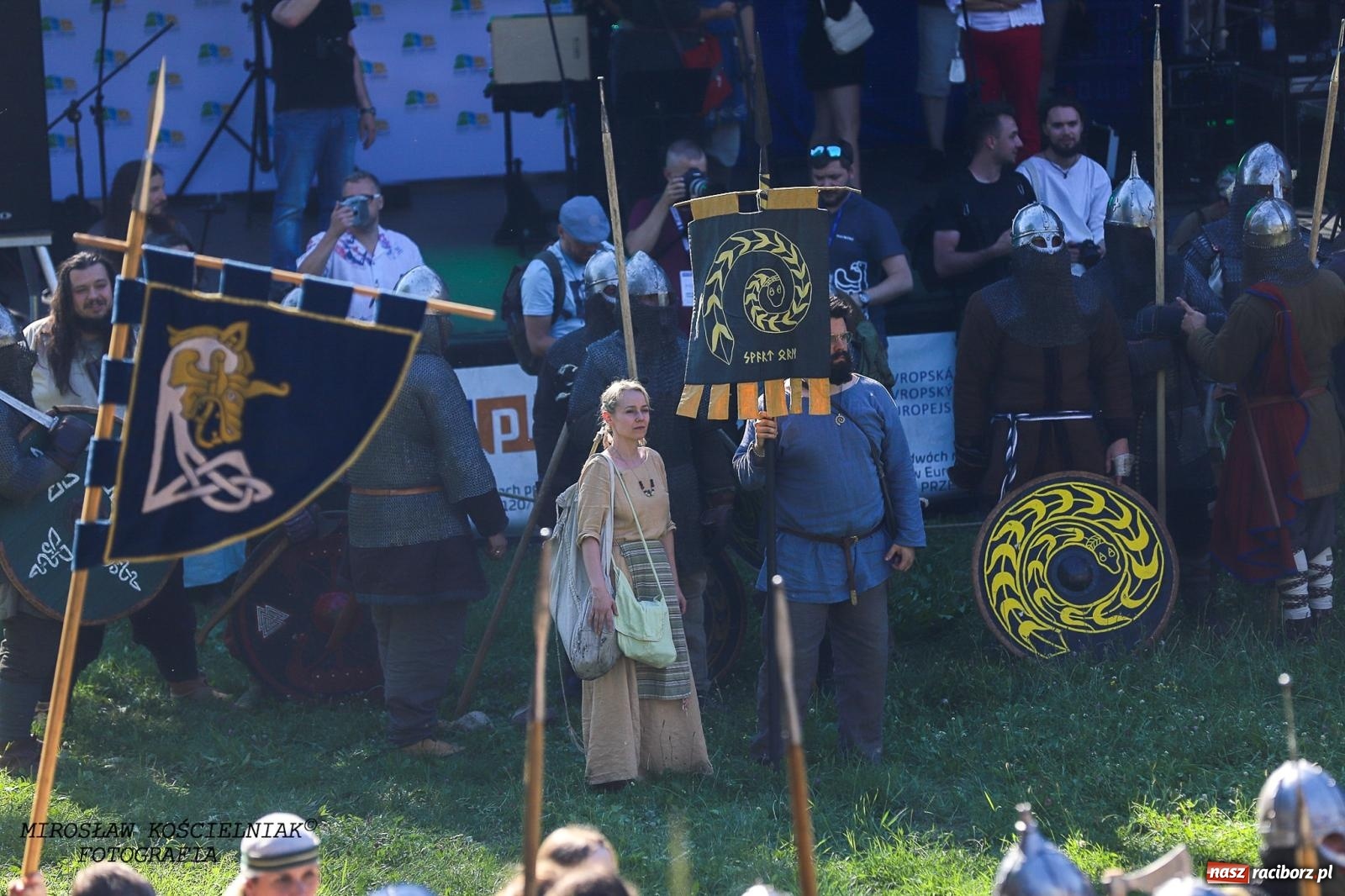 Zdjęcie w galerii na portalu naszraciborz.pl: Szczęk oręża i świt Emporium w Raciborzu [FOTO i WIDEO] wiadomości z regionu