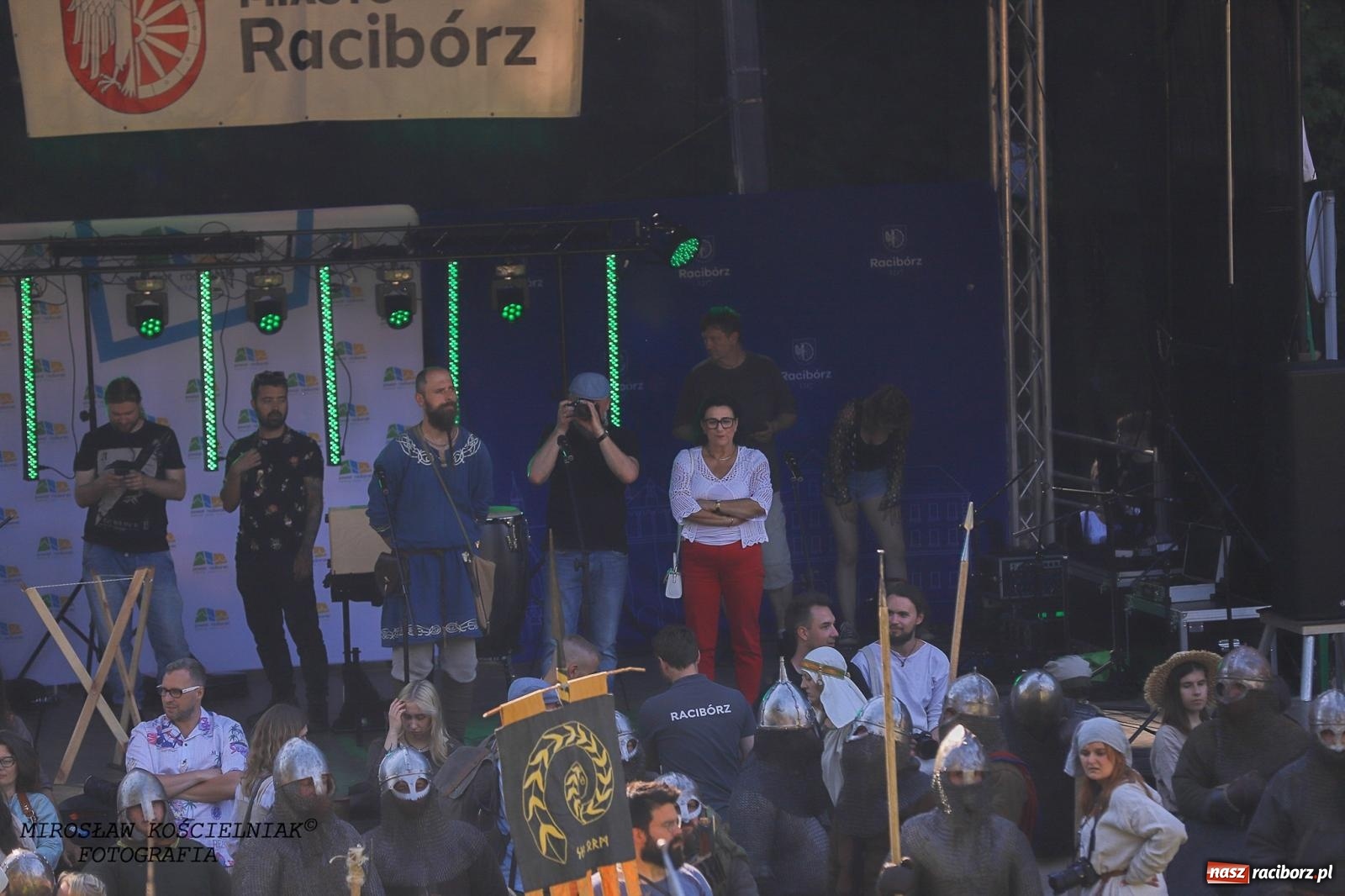 Zdjęcie w galerii na portalu naszraciborz.pl: Szczęk oręża i świt Emporium w Raciborzu [FOTO i WIDEO] wiadomości z regionu