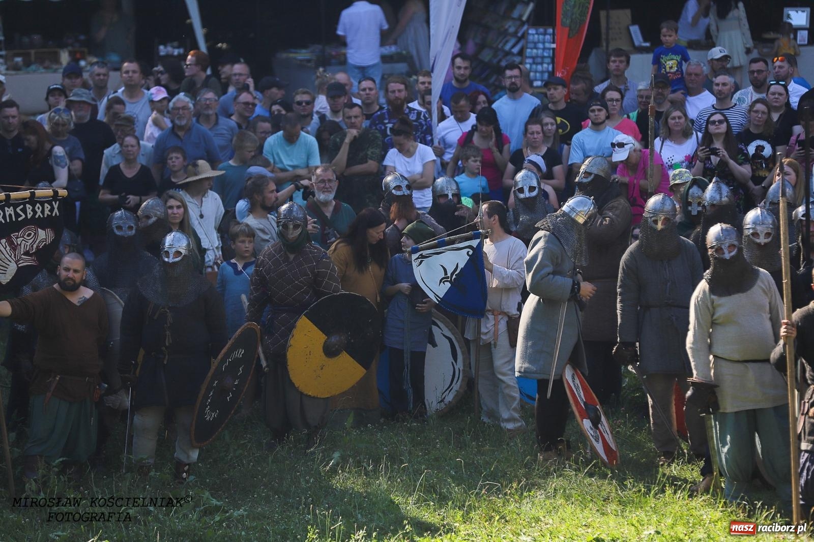 Zdjęcie w galerii na portalu naszraciborz.pl: Szczęk oręża i świt Emporium w Raciborzu [FOTO i WIDEO] wiadomości z regionu