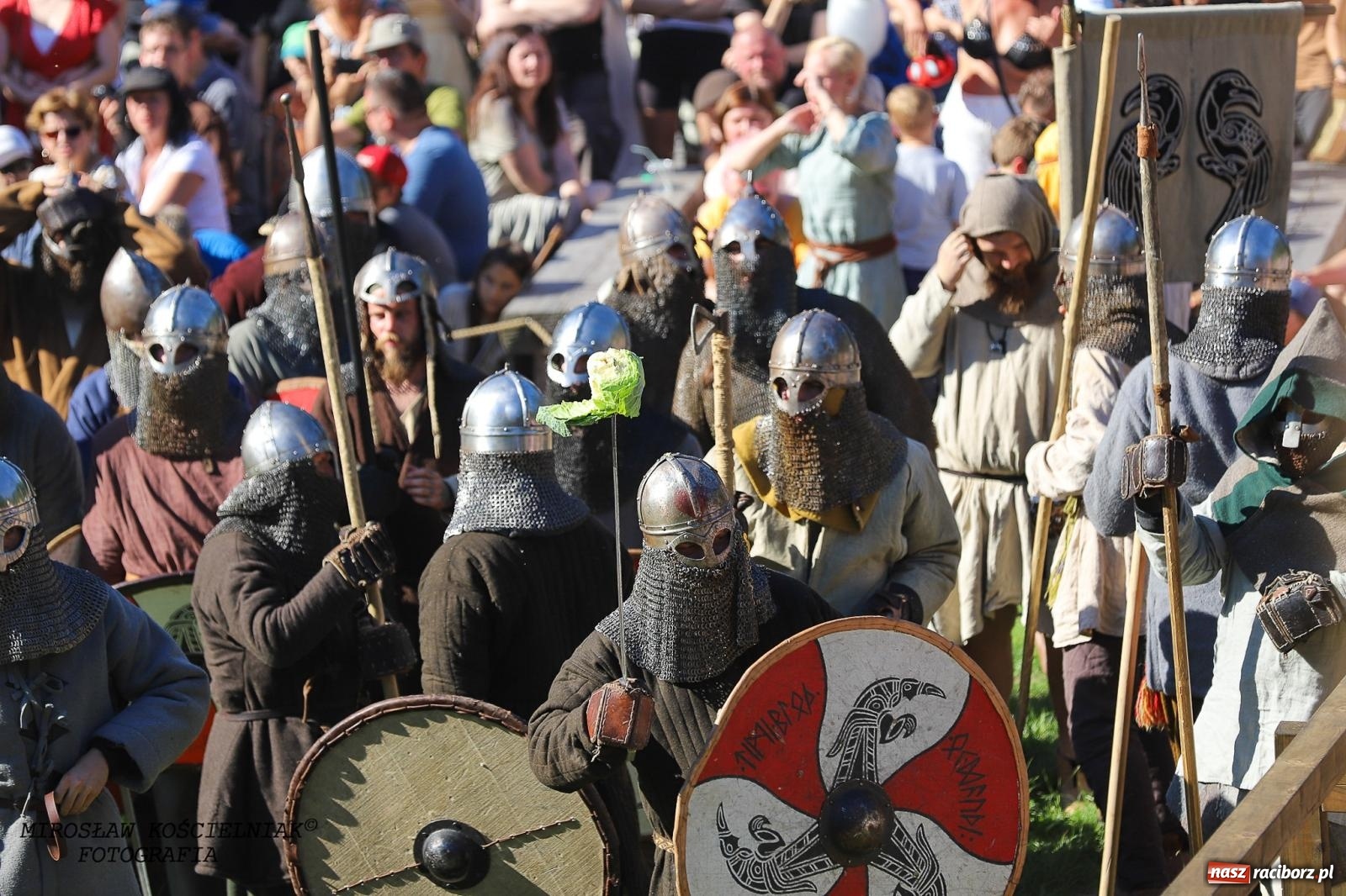 Zdjęcie w galerii na portalu naszraciborz.pl: Szczęk oręża i świt Emporium w Raciborzu [FOTO i WIDEO] wiadomości z regionu