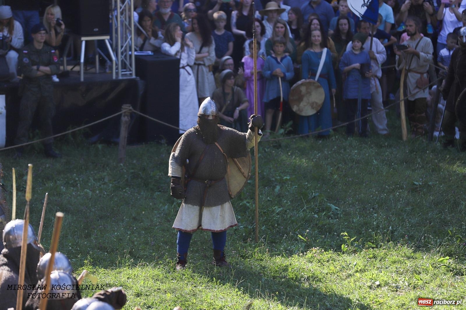 Zdjęcie w galerii na portalu naszraciborz.pl: Szczęk oręża i świt Emporium w Raciborzu [FOTO i WIDEO] wiadomości z regionu