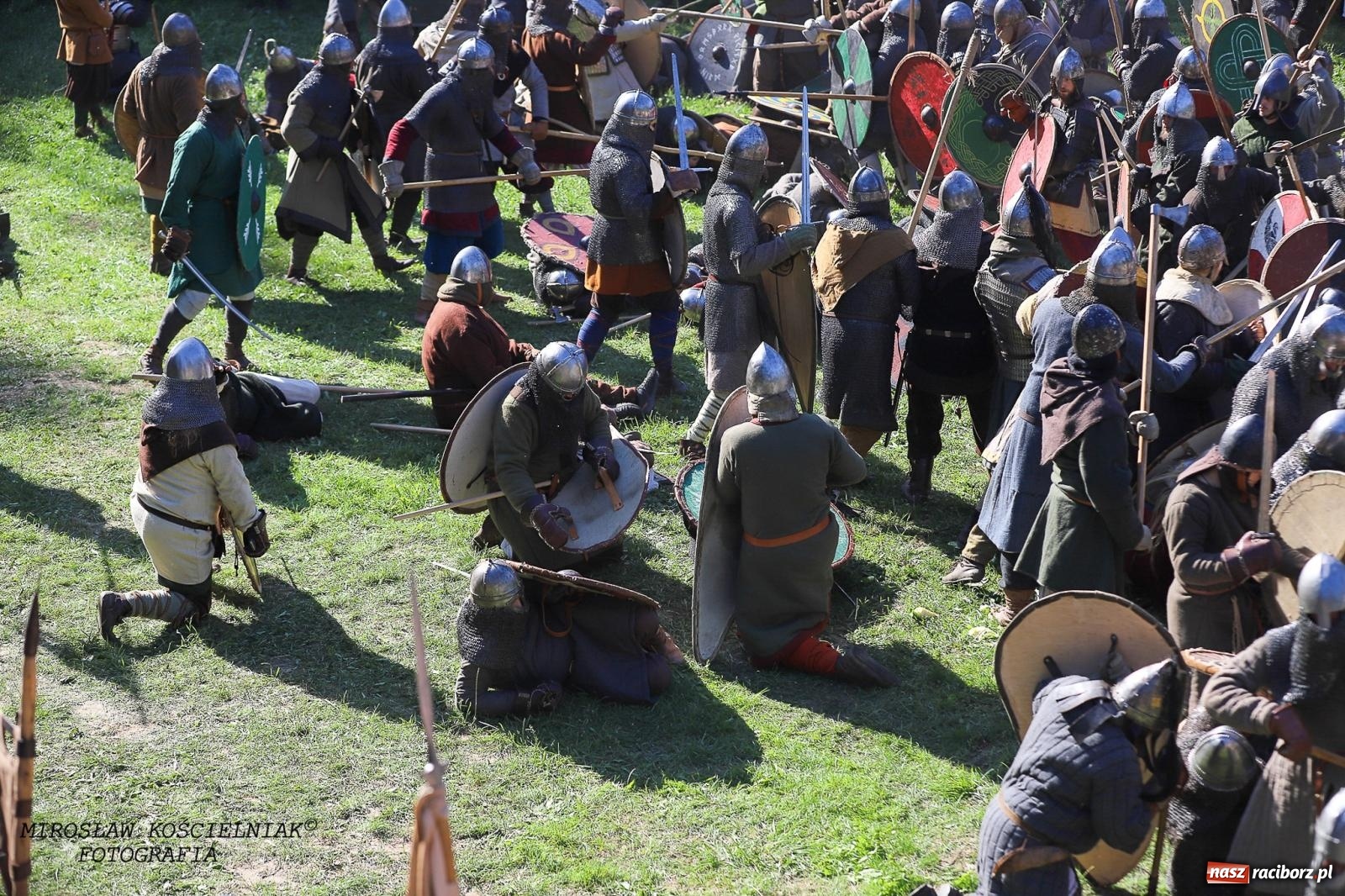 Zdjęcie w galerii na portalu naszraciborz.pl: Szczęk oręża i świt Emporium w Raciborzu [FOTO i WIDEO] wiadomości z regionu