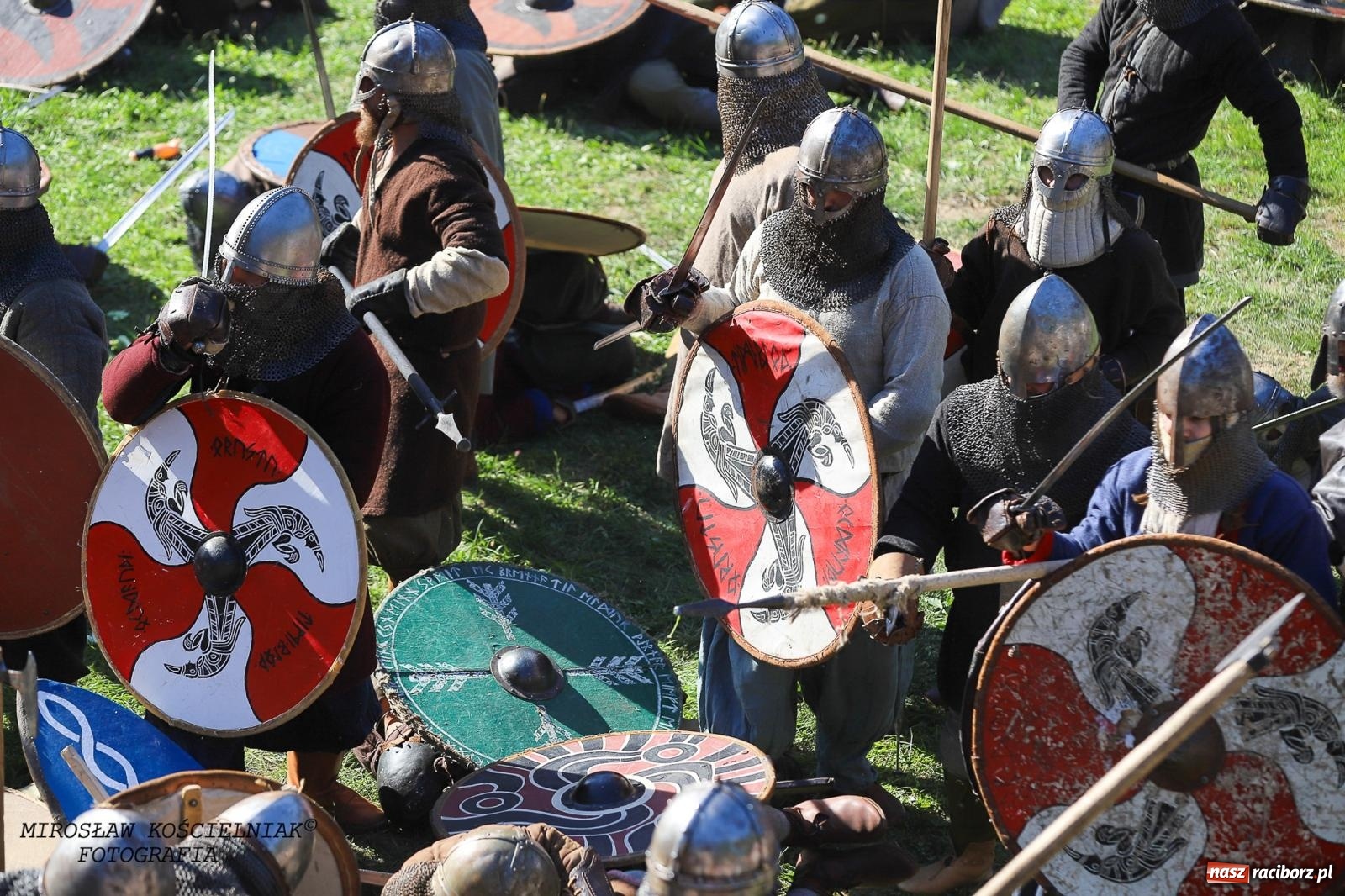 Zdjęcie w galerii na portalu naszraciborz.pl: Szczęk oręża i świt Emporium w Raciborzu [FOTO i WIDEO] wiadomości z regionu